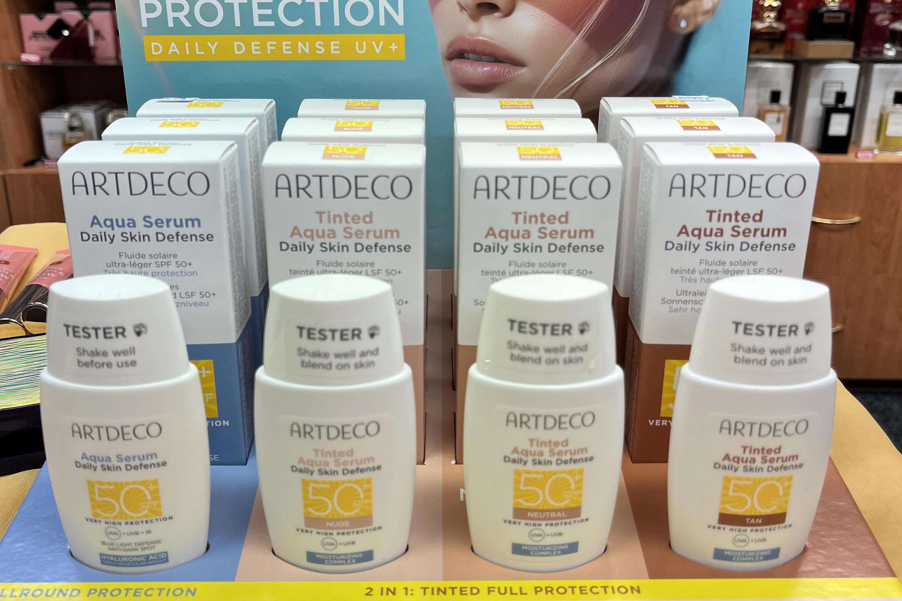 Tonovací séra s SPF 50+ ochrana proti UVA, UVAB,IR