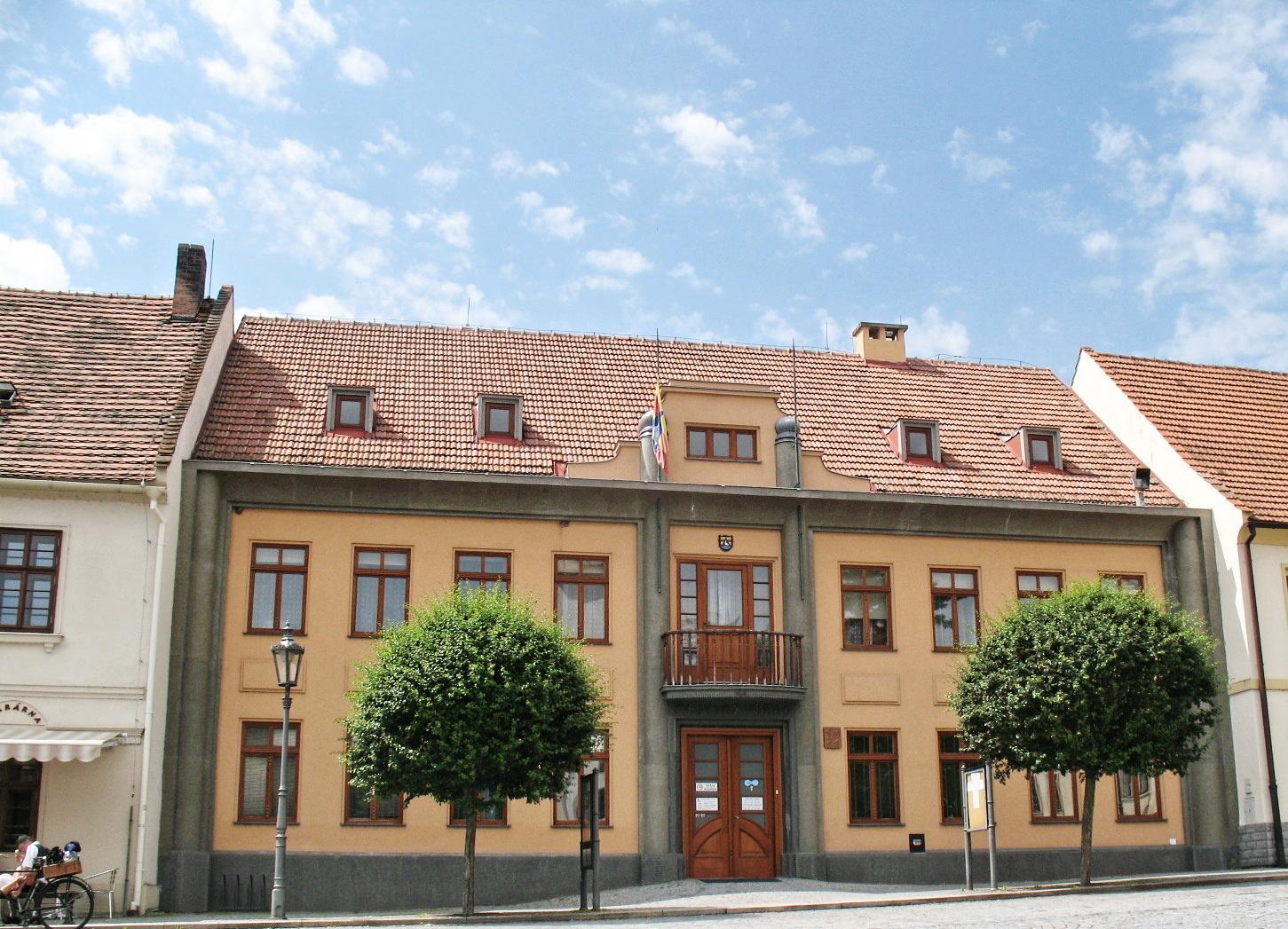 Náměšť nad Oslavou - městský úřad foto 2