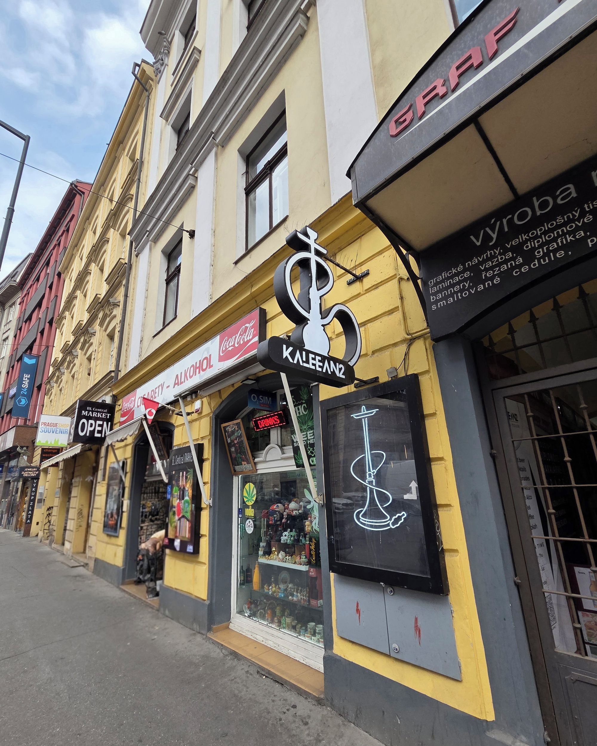 Kaleean Lounge Bar foto 2