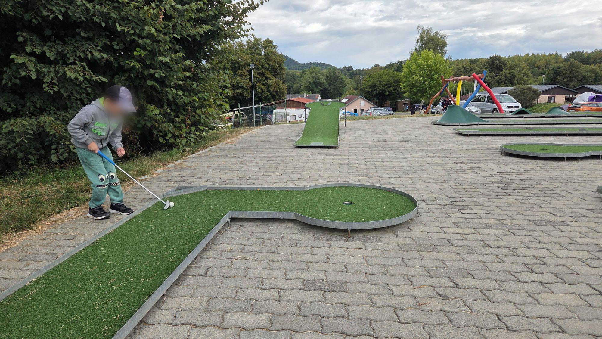 Minigolf Nedamov foto 2