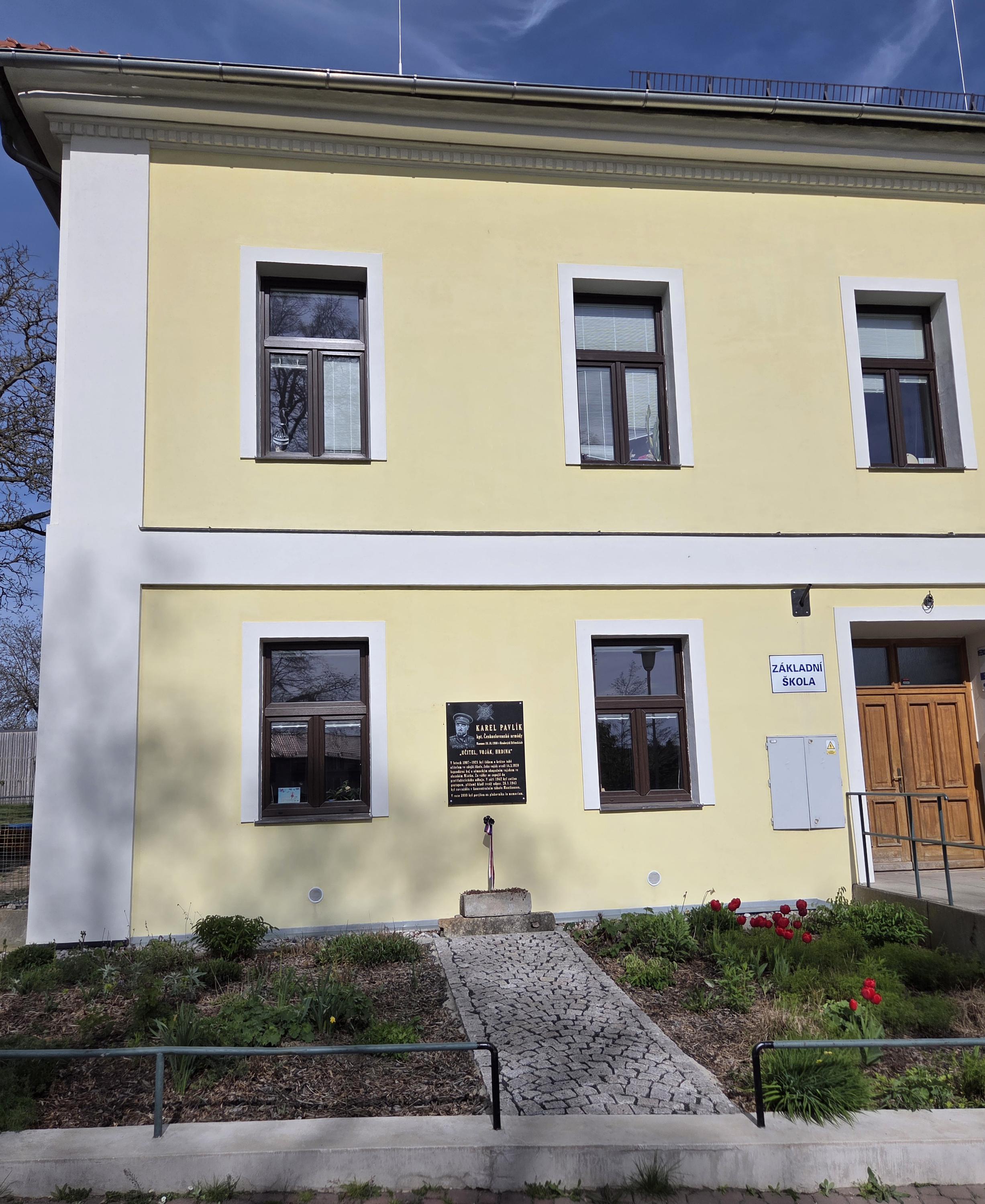 Základní škola Vyžlovka foto 2