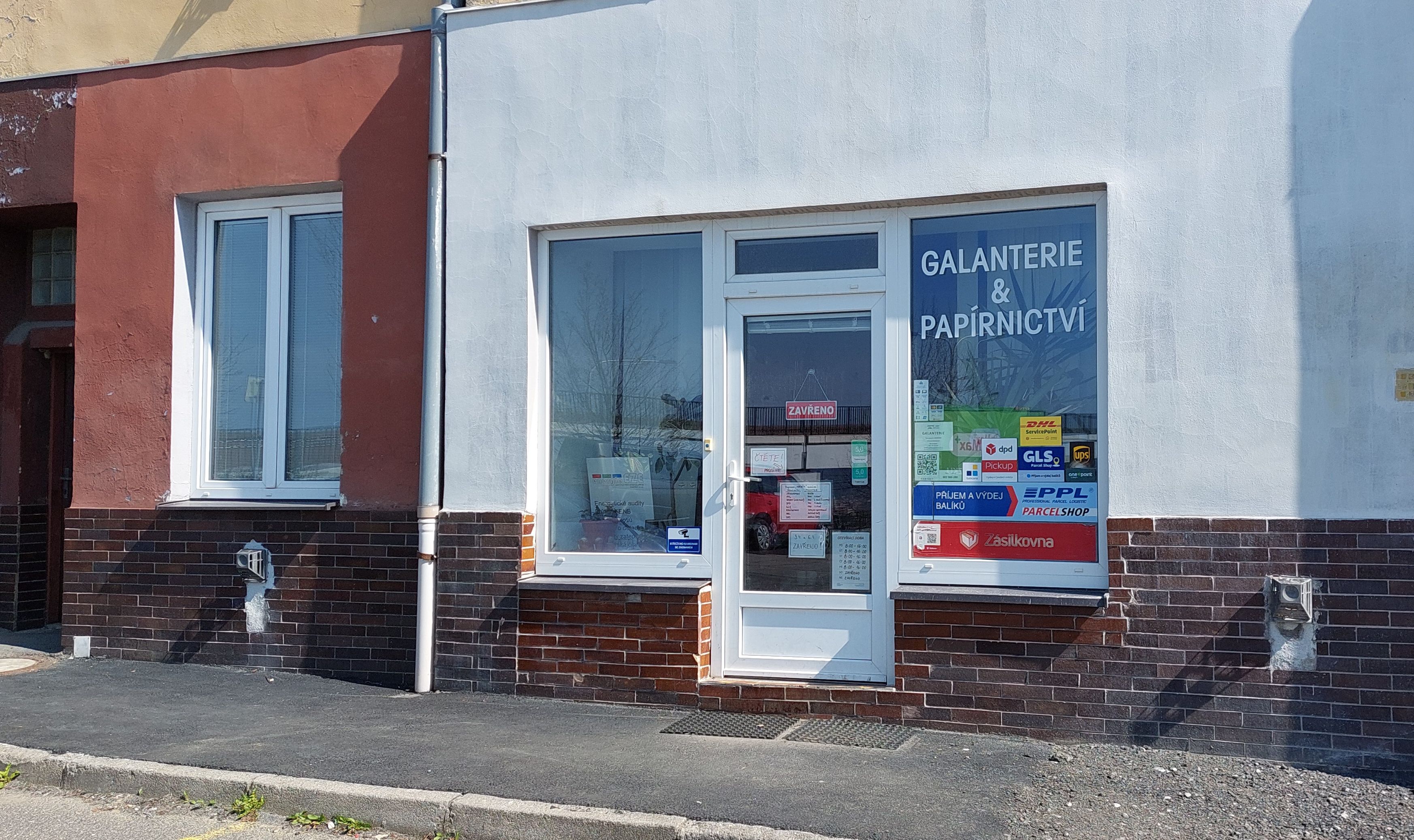 Sceptre shop