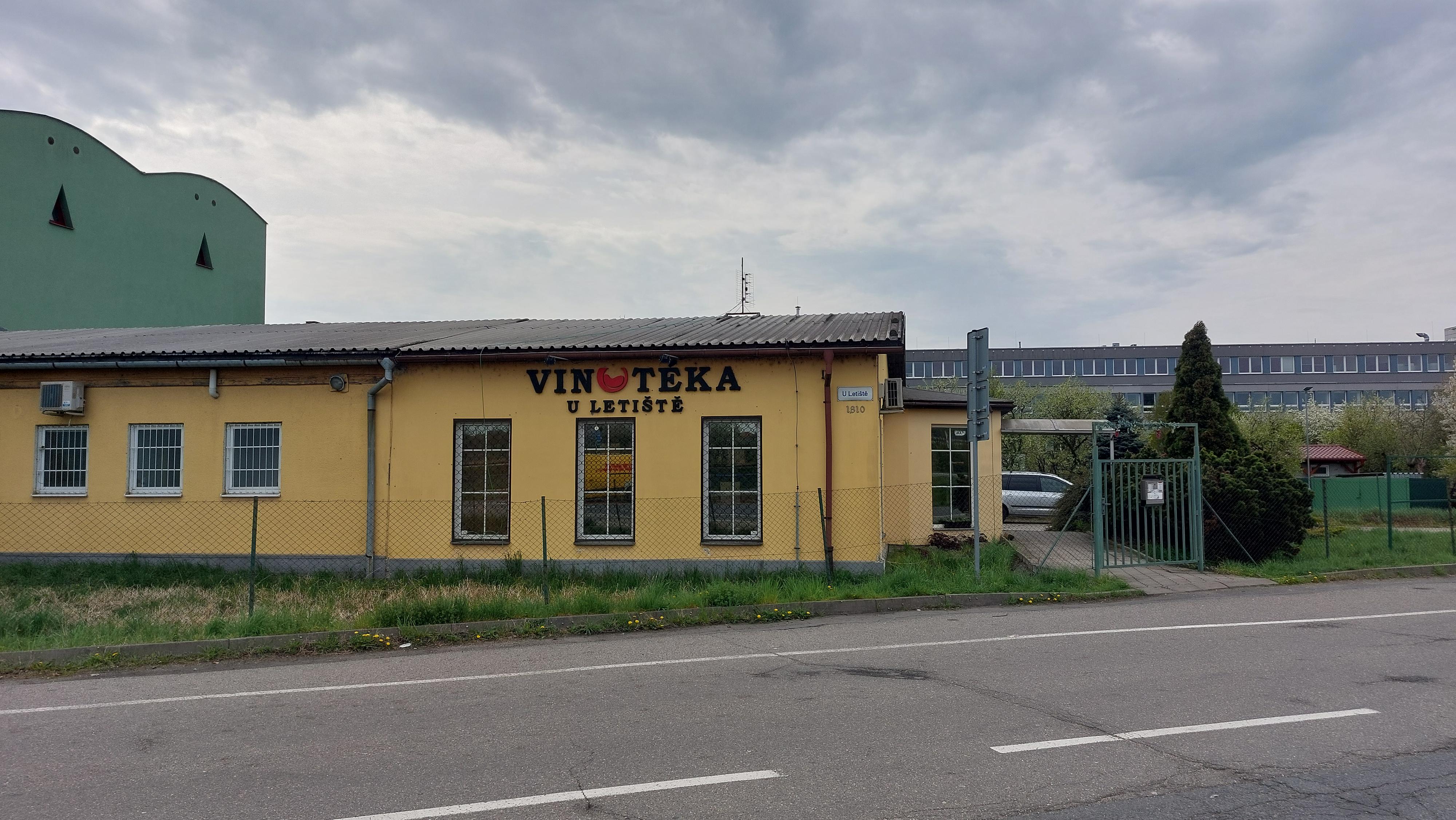 Vinotéka U Letiště foto 5