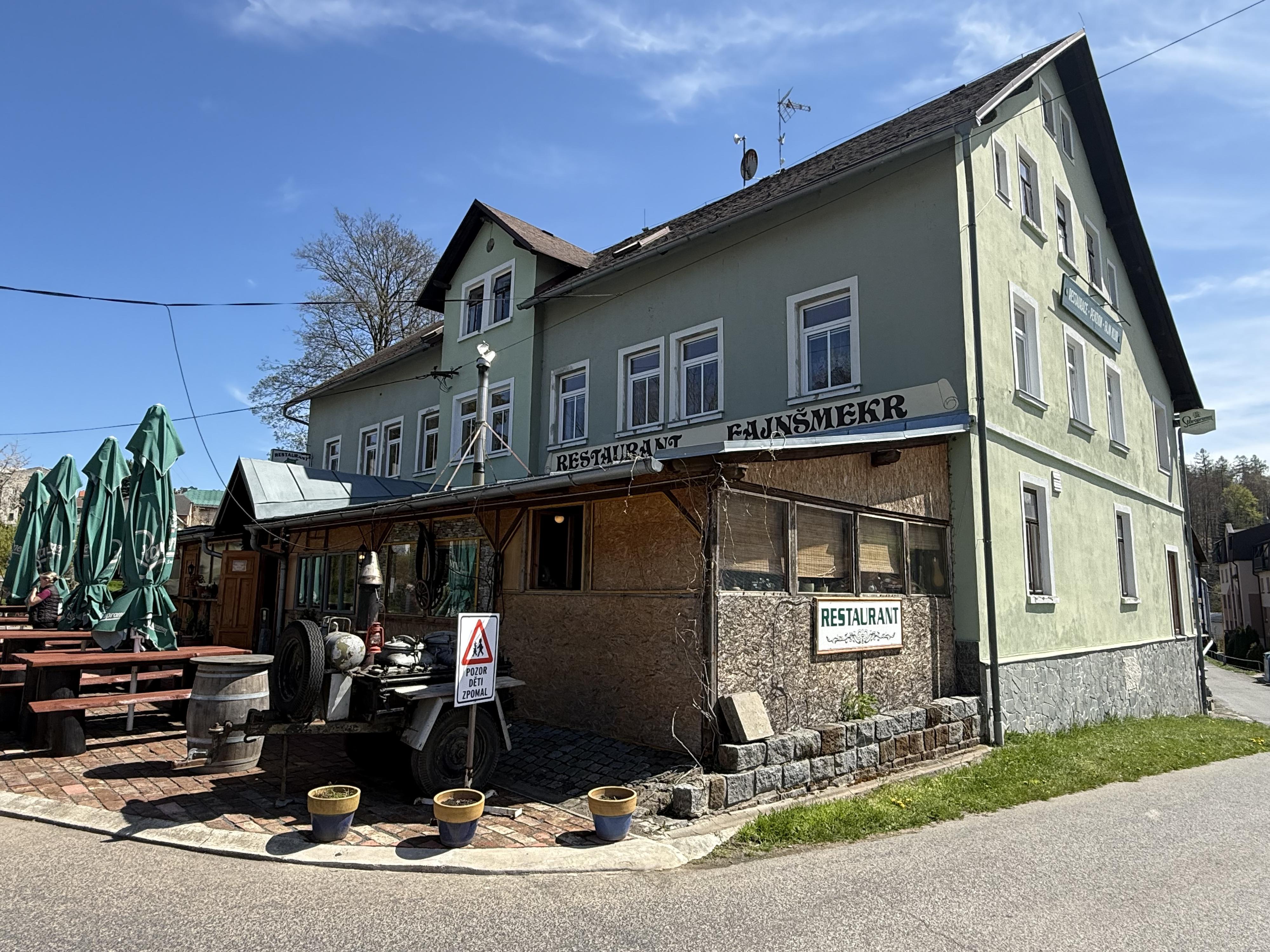Restaurant Fajnklub foto 3
