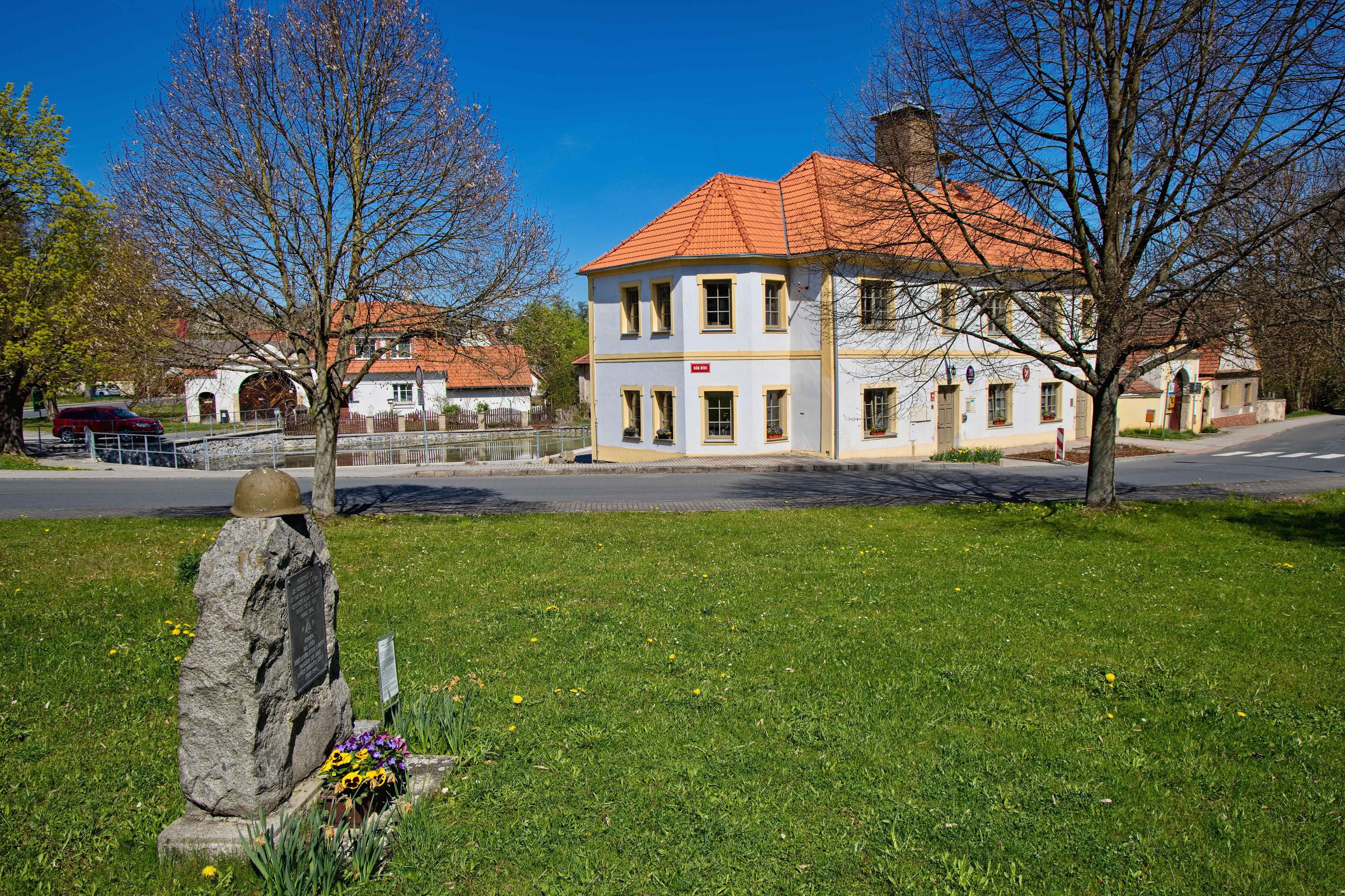 Dýšina - obecní úřad foto 4