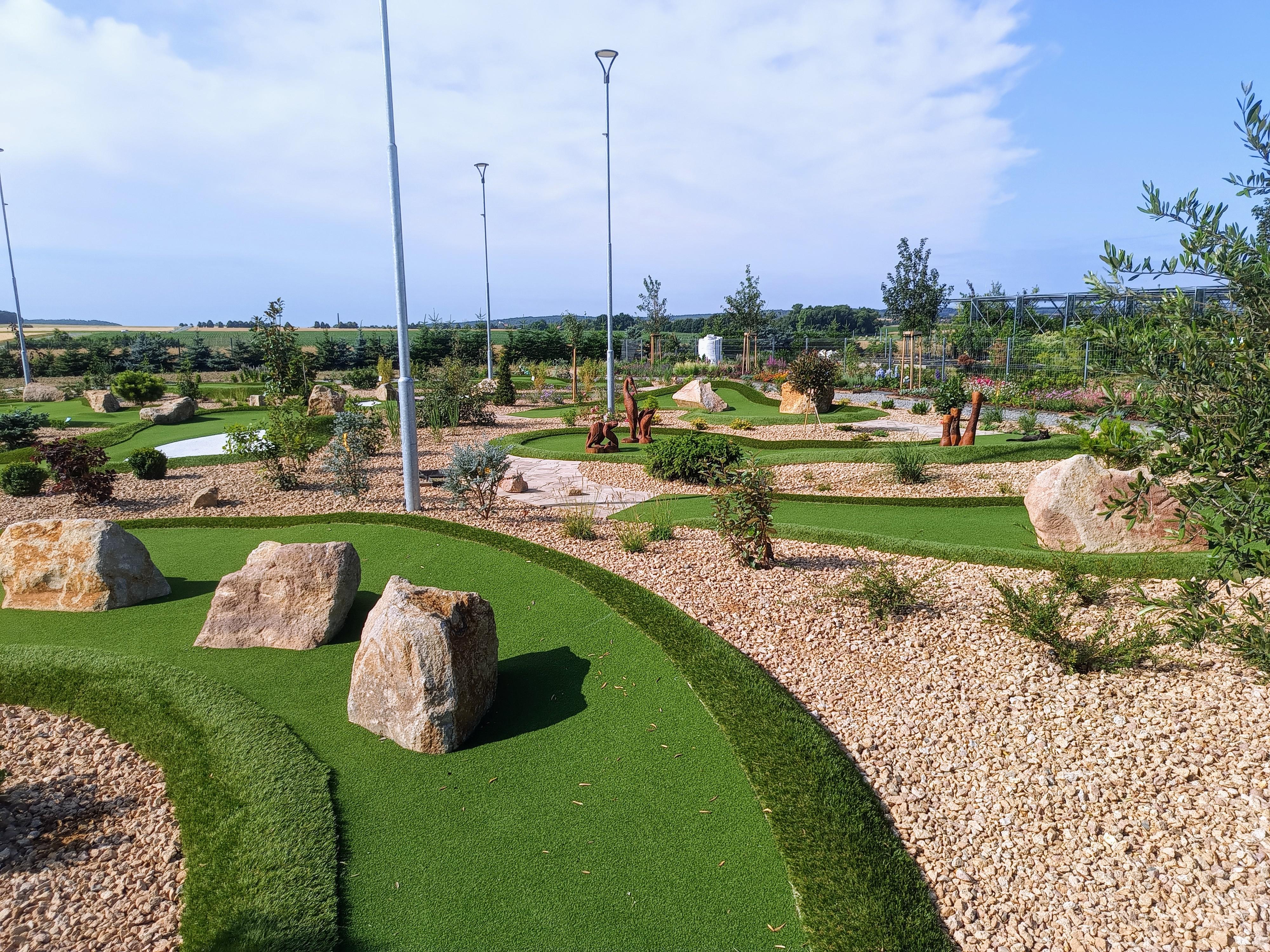 Adventure Golf Park - Zahradnictví Bratronice foto 6