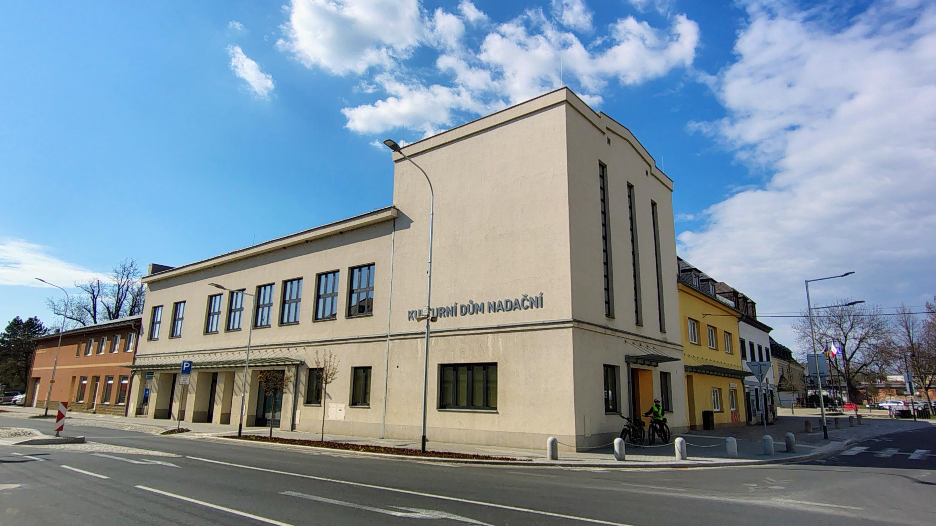 Kulturní dům Nadační foto 2