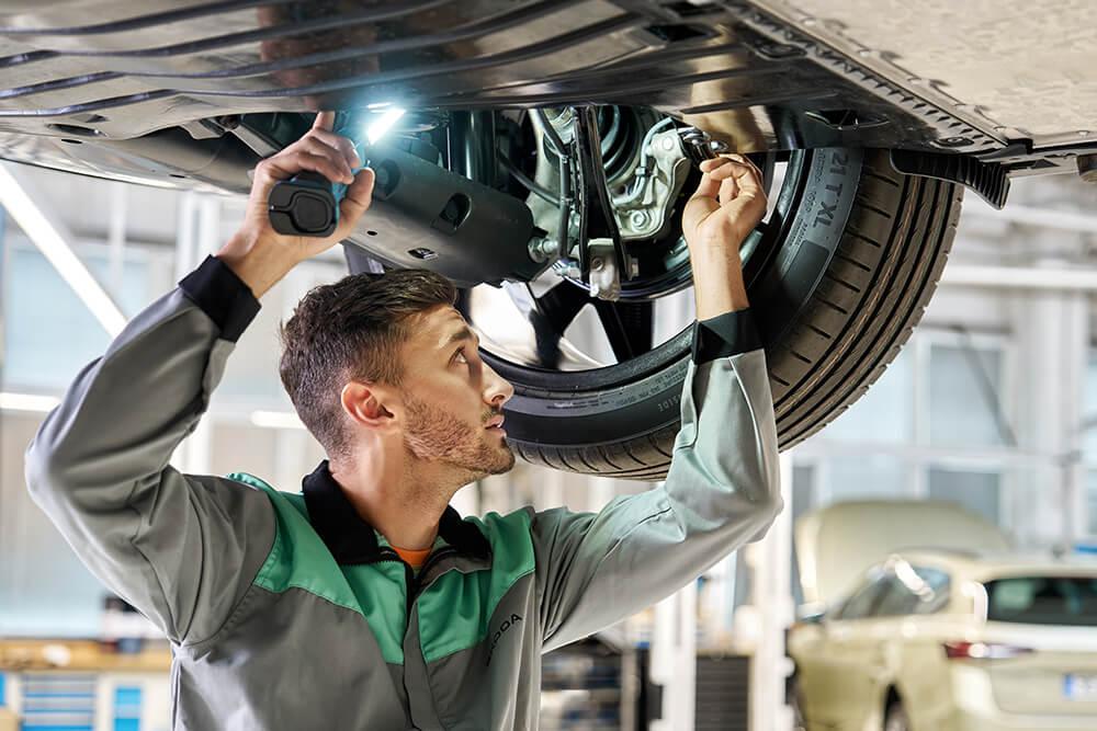 HLEDÁME AUTOMECHANIKY