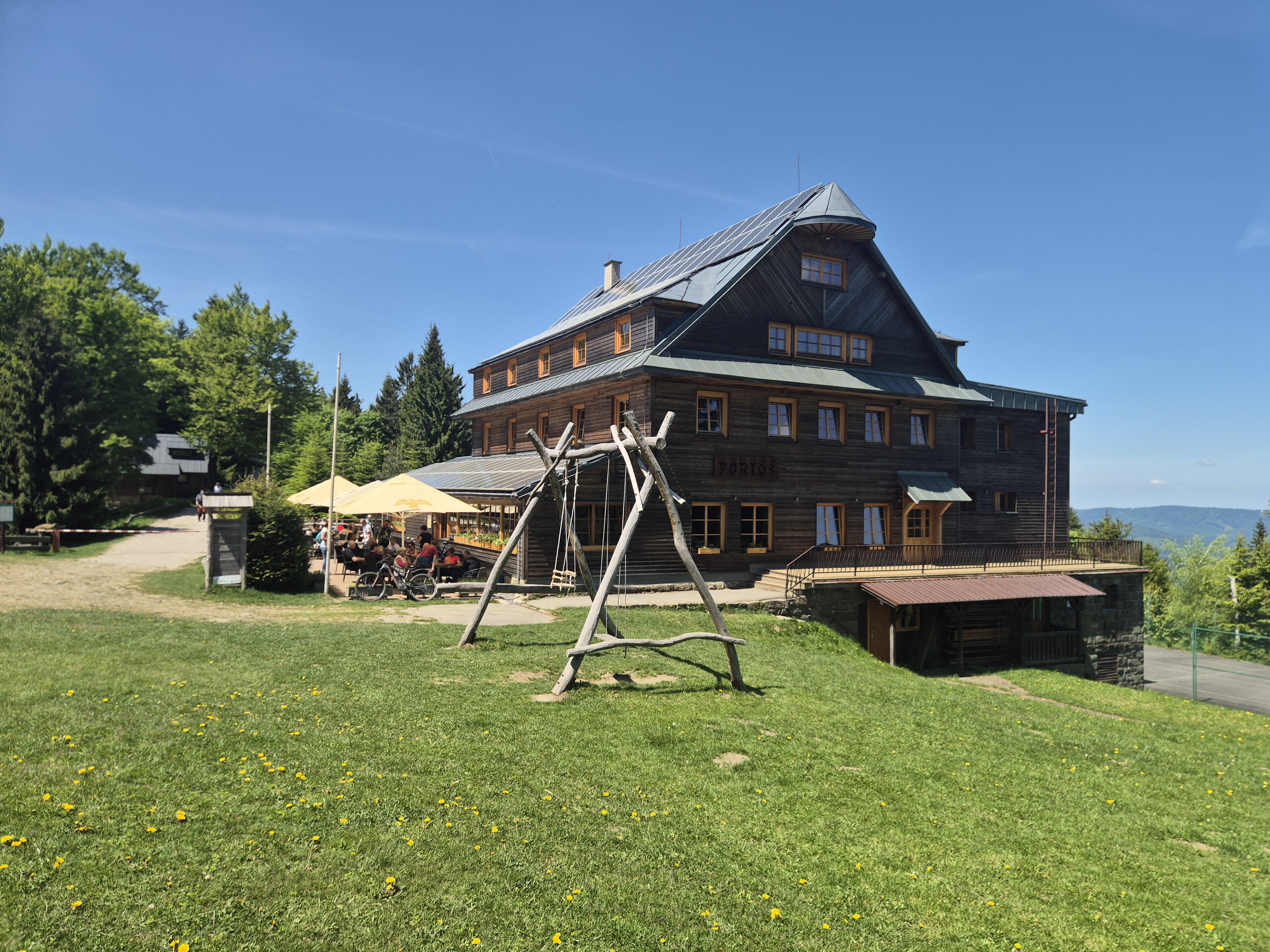 Horský hotel Portáš - nabíjecí stanice foto 6
