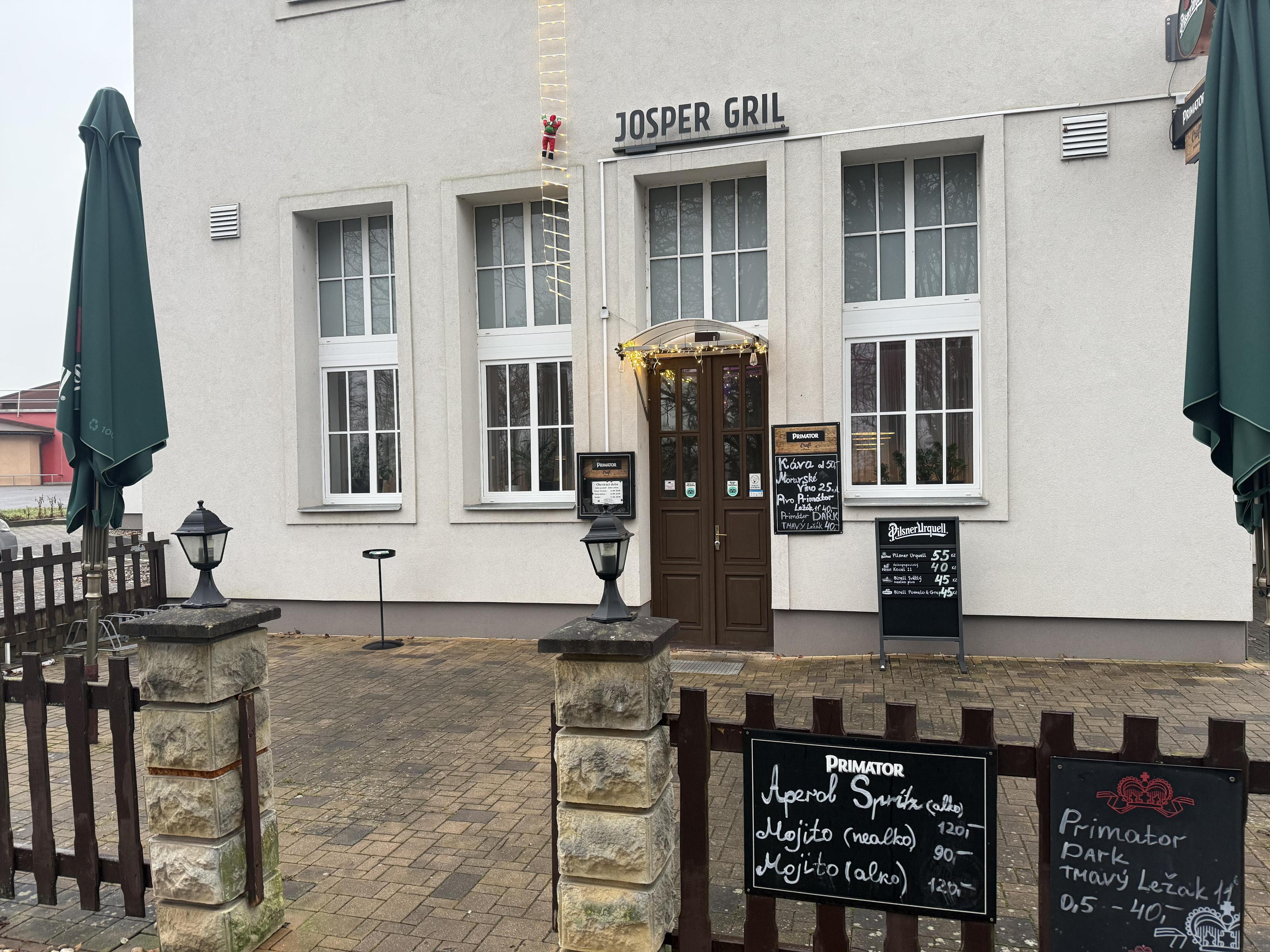 Sokolovna restaurace - Josper Gril foto 4