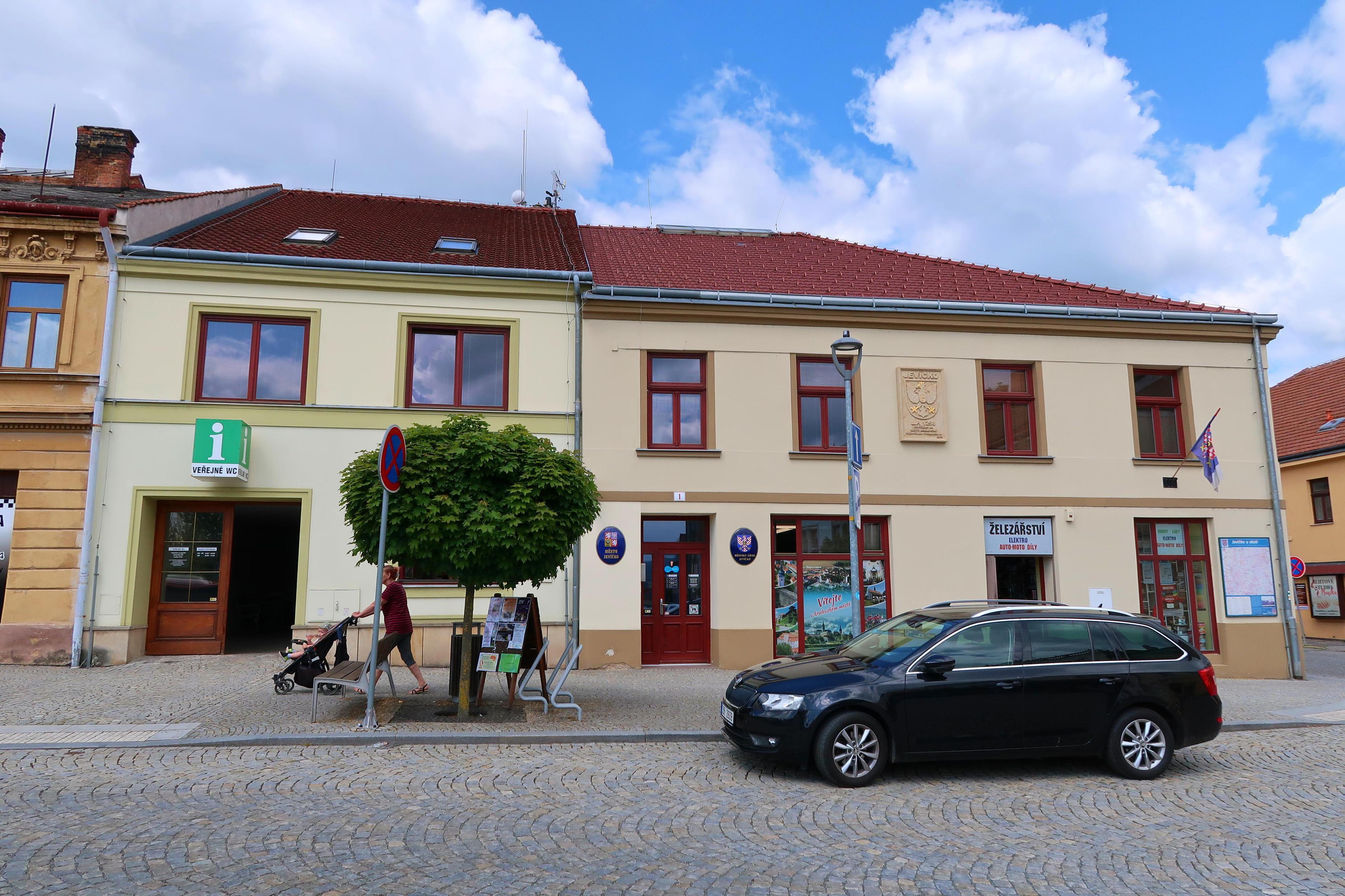Jevíčko - městský úřad foto 6