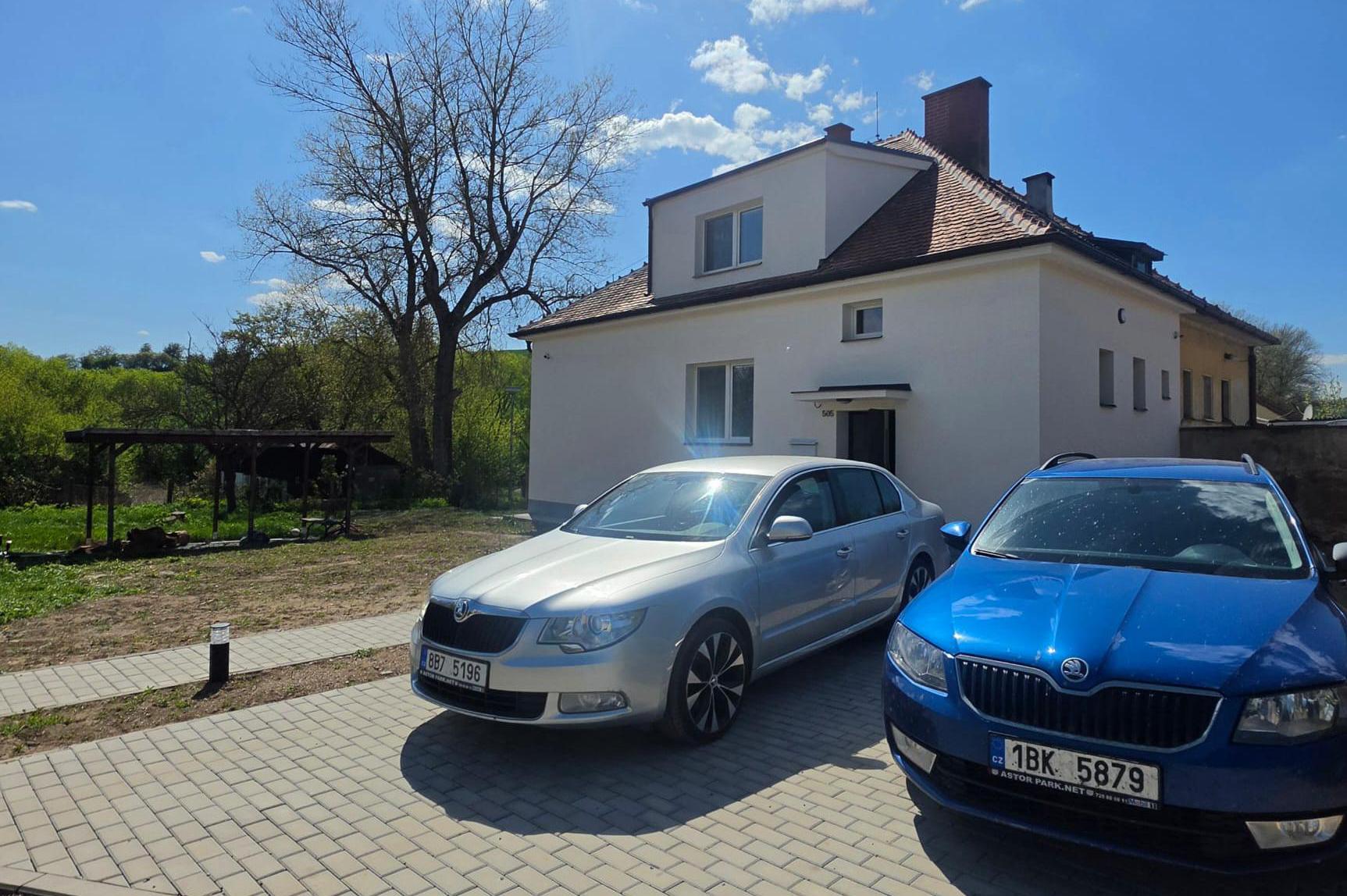 Veronika Apartments