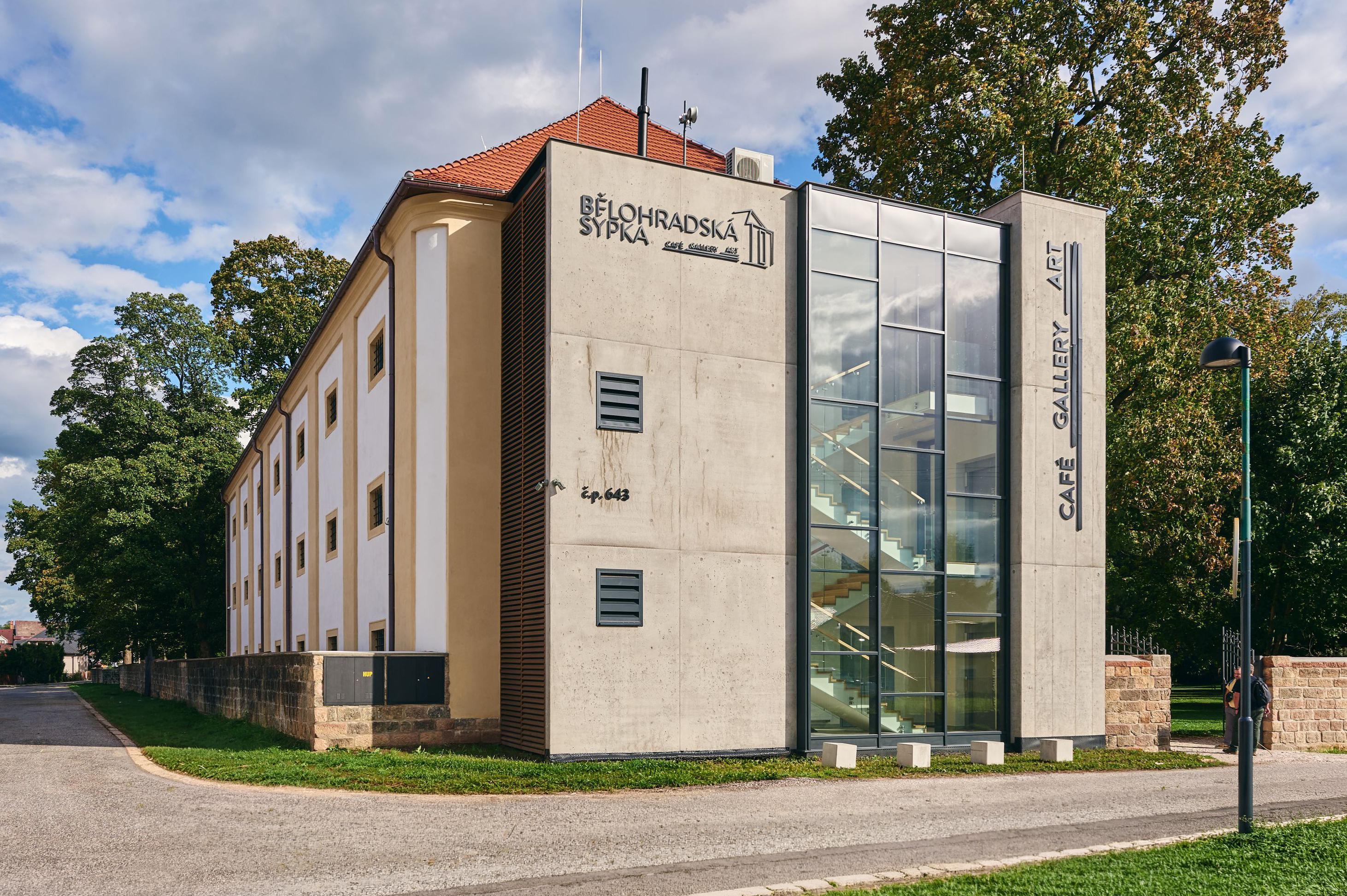 Kavárna Bělohradská sýpka