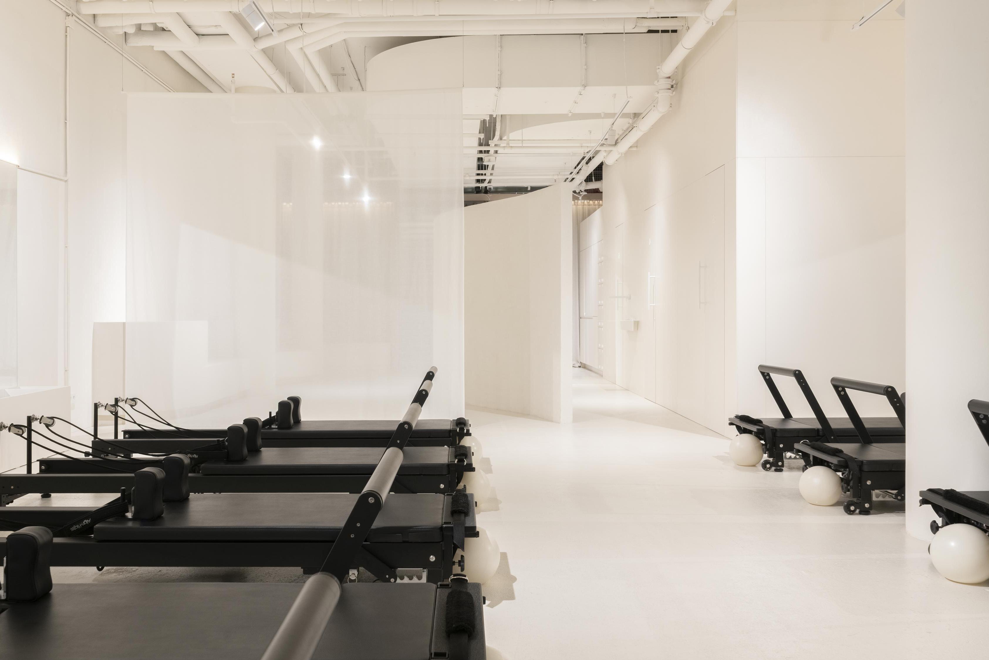 mh architects atelier s.r.o.