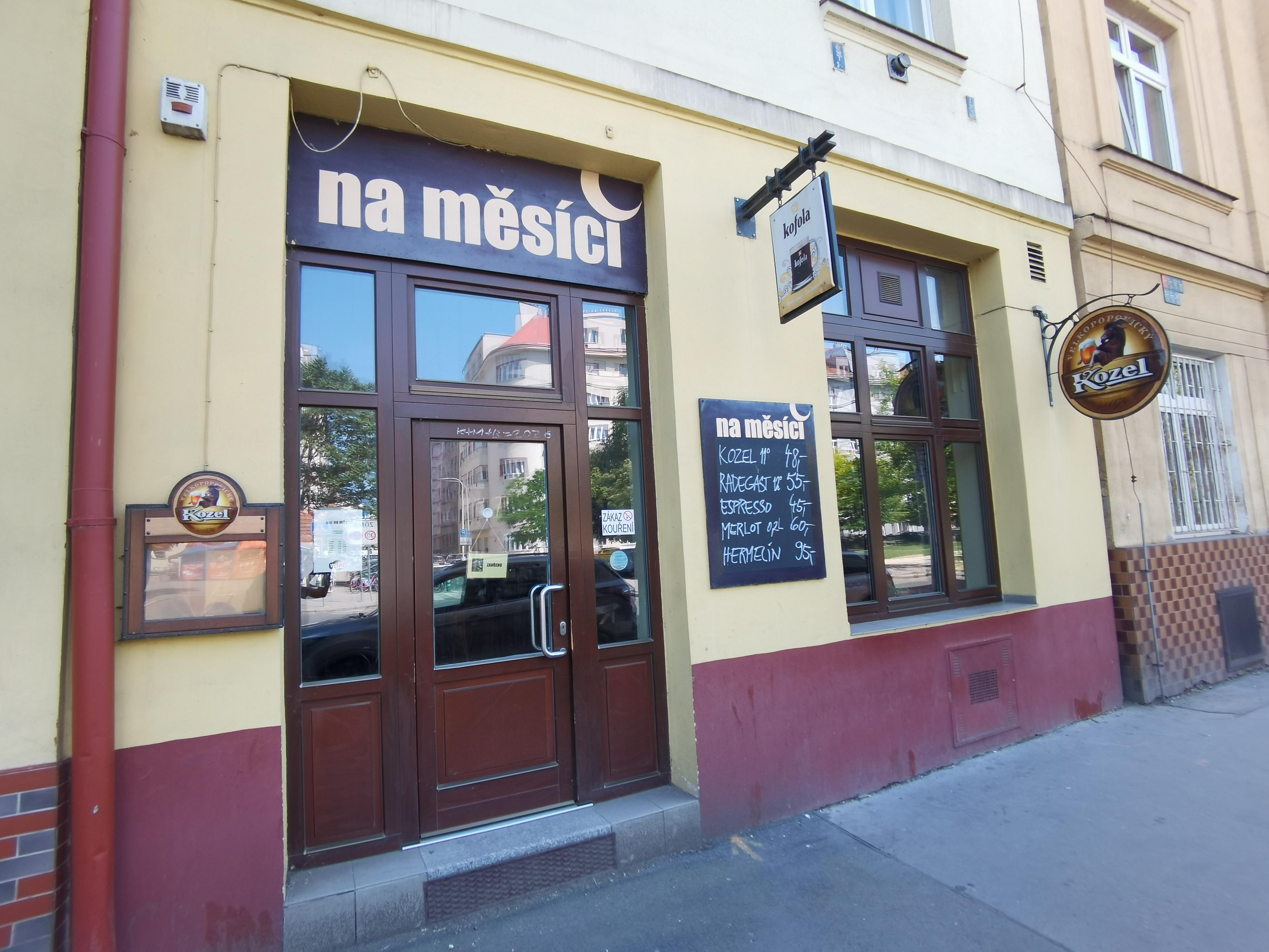 Bar Na Měsíci