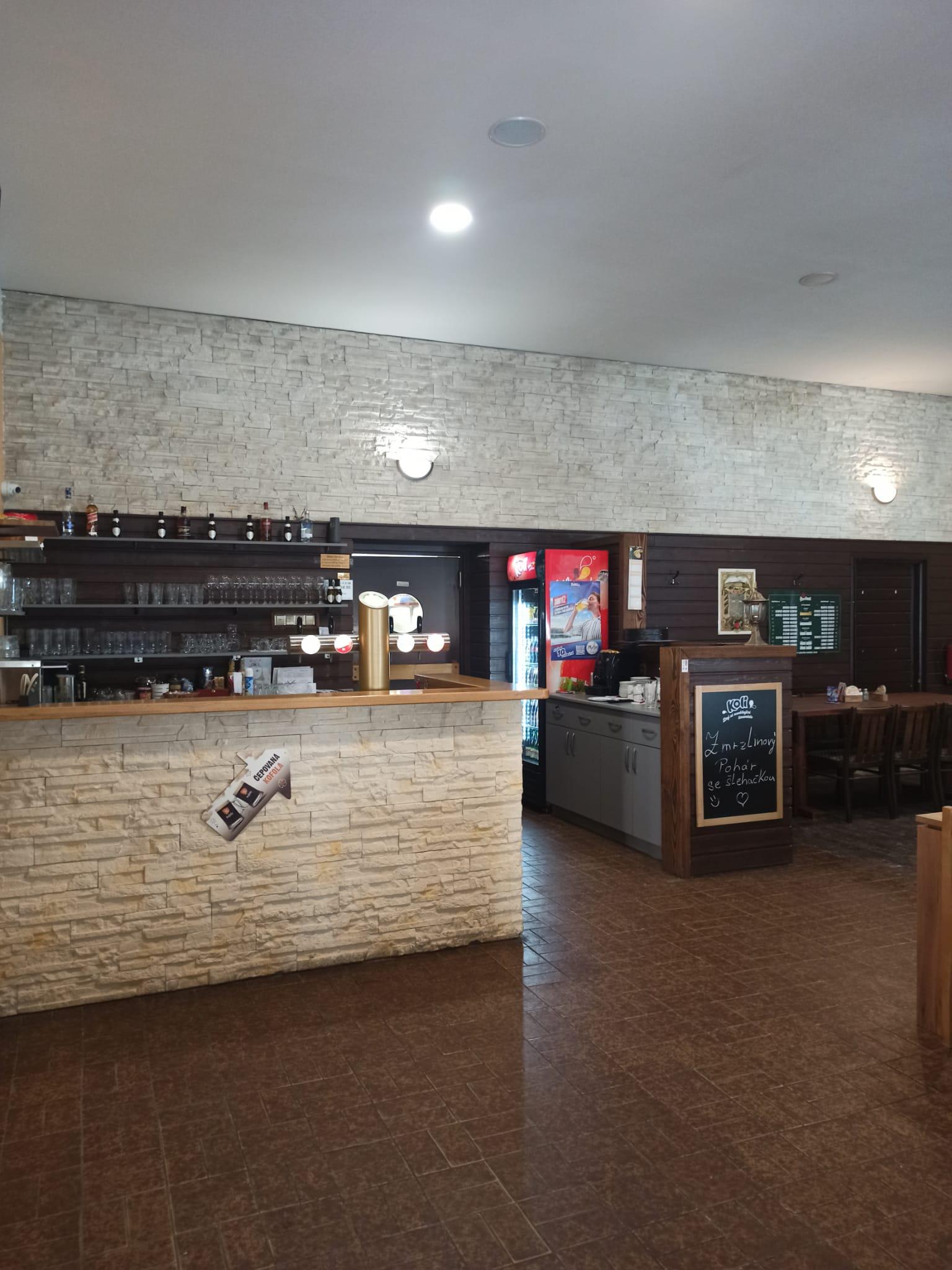Restaurace U Zámku Hluboš foto 4