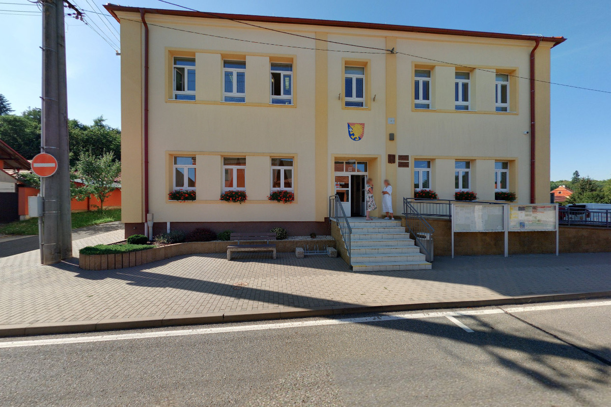 Ježov - obecní úřad foto 3