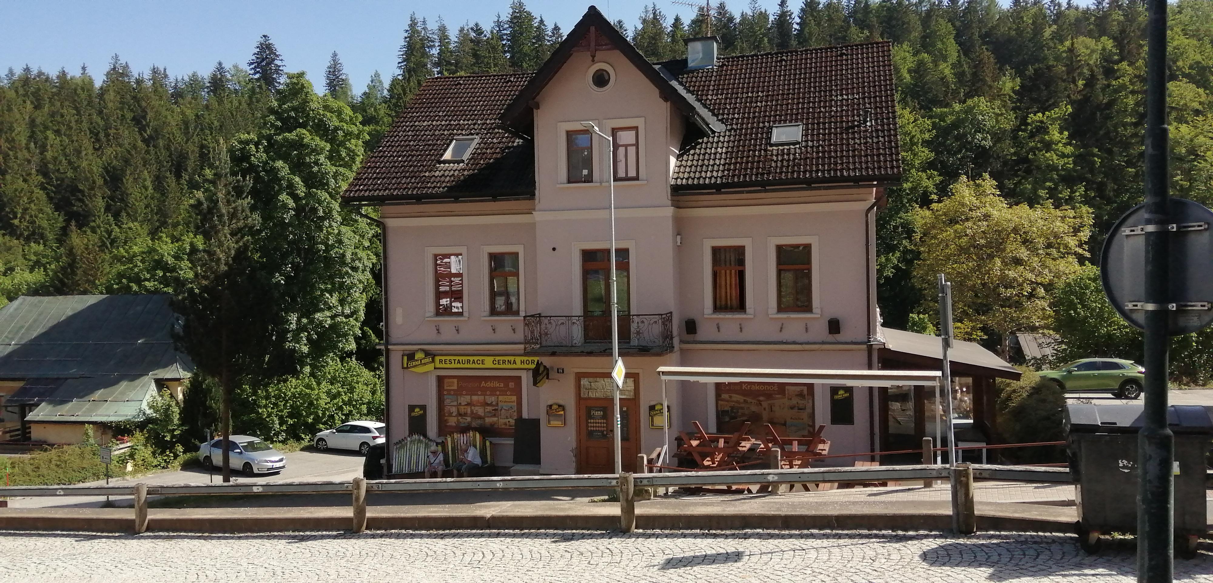 Restaurace Černá Hora -  Penzión Adélka foto 4
