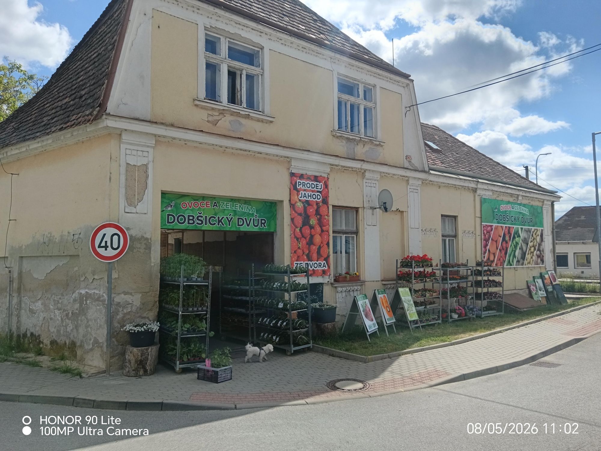 Dobšický dvůr