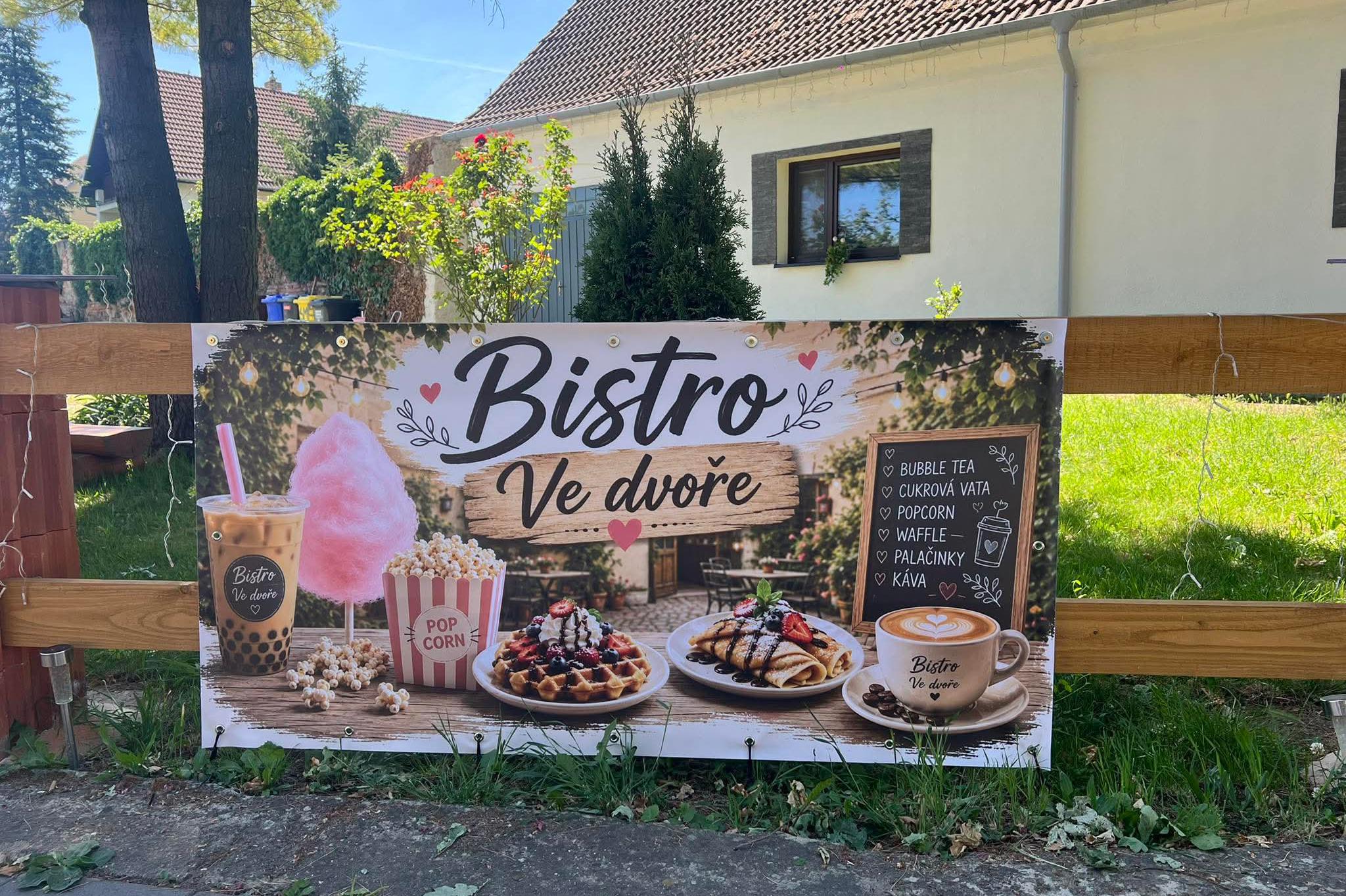 Bistro Ve dvoře Hrádek 115