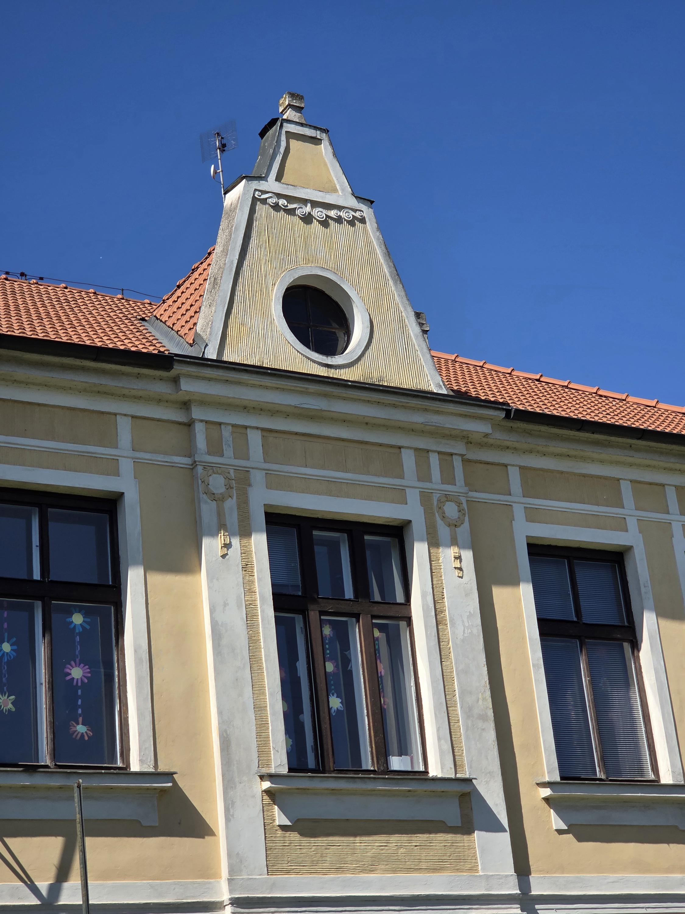 Základní škola Dolní Měcholupy foto 6