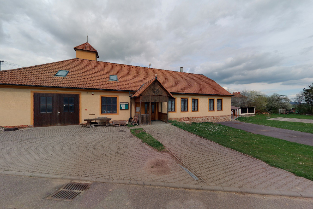 Jindřichovice - obecní úřad foto 2