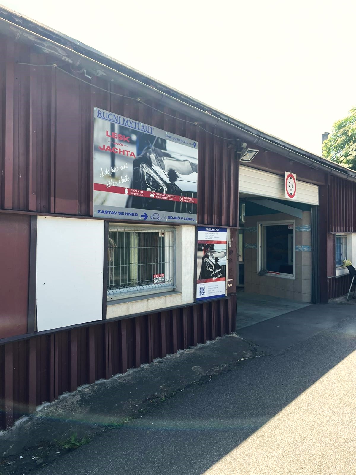 SPORT JACHT Praha, s.r.o. - ruční mytí aut foto 3
