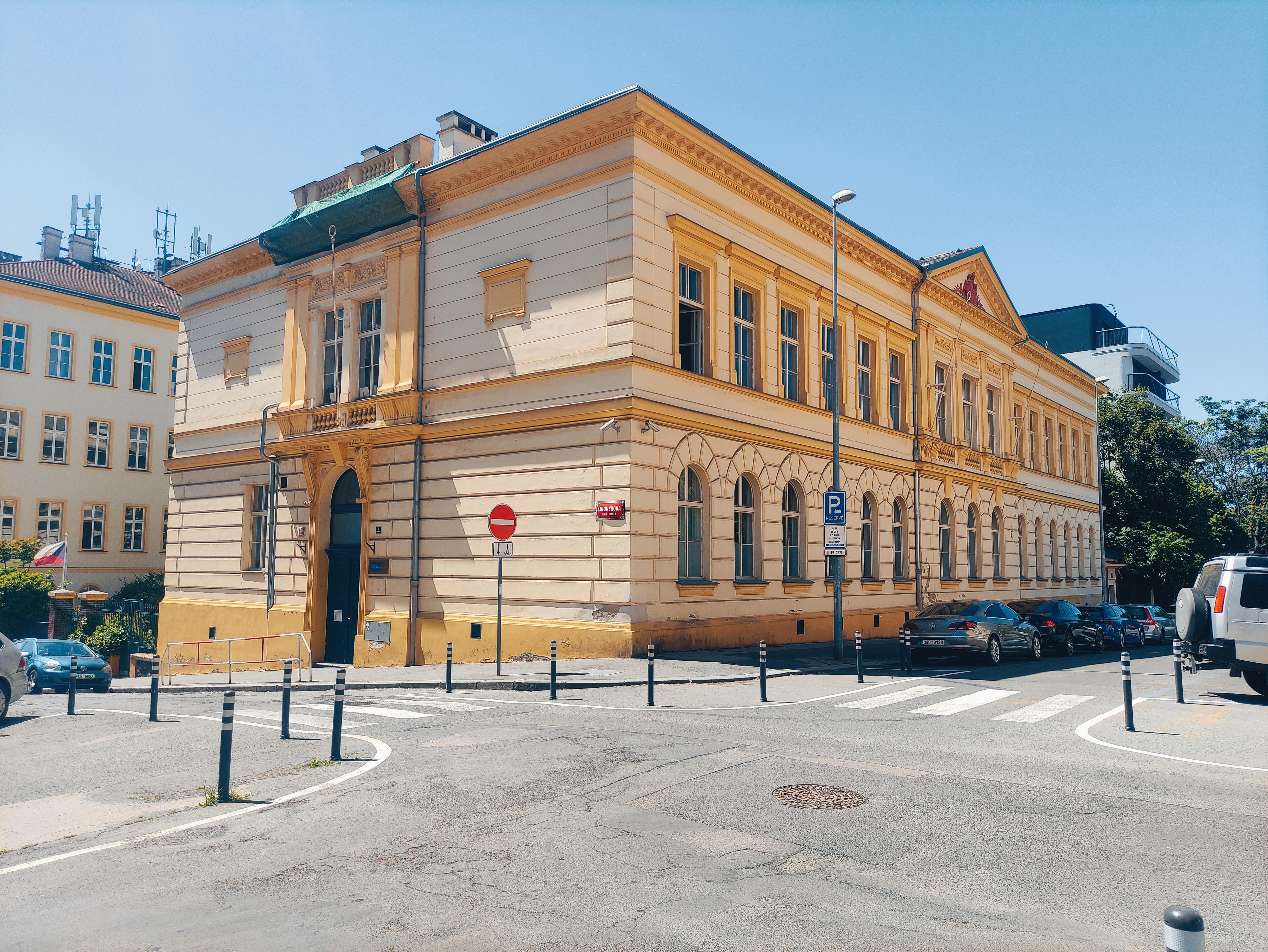 PORG - gymnázium, základní škola a mateřská škola, o.p.s. foto 2