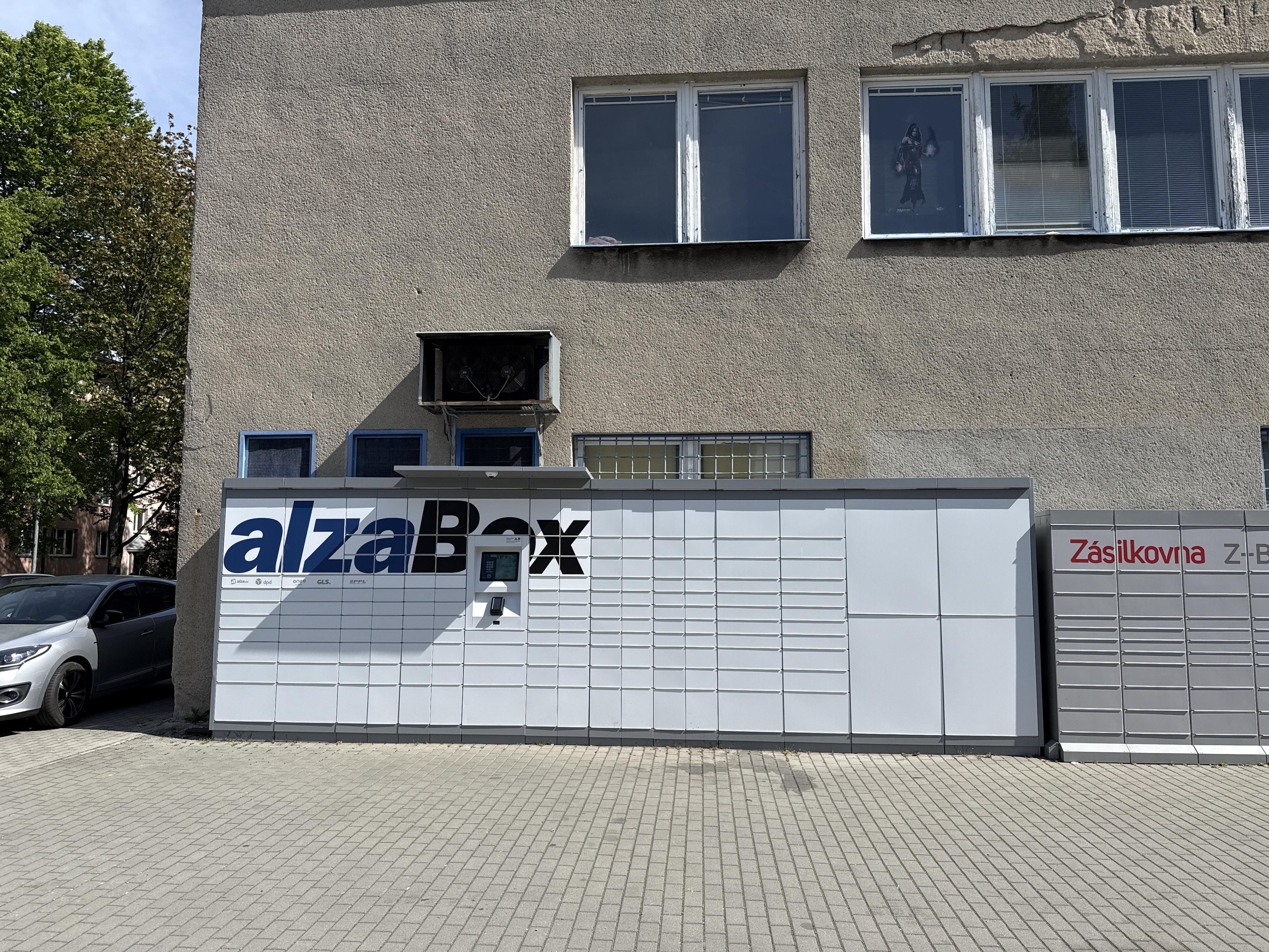 AlzaBox
