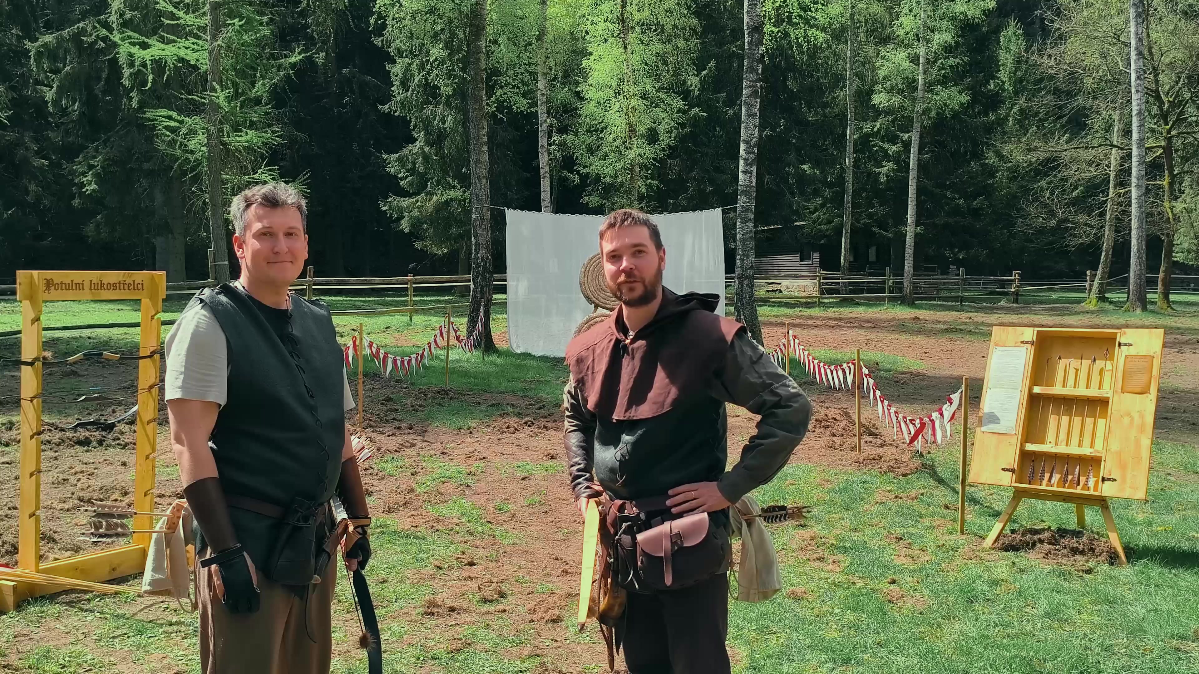 Historický spolek Potulní lukostřelci foto 2 (náhled videa)