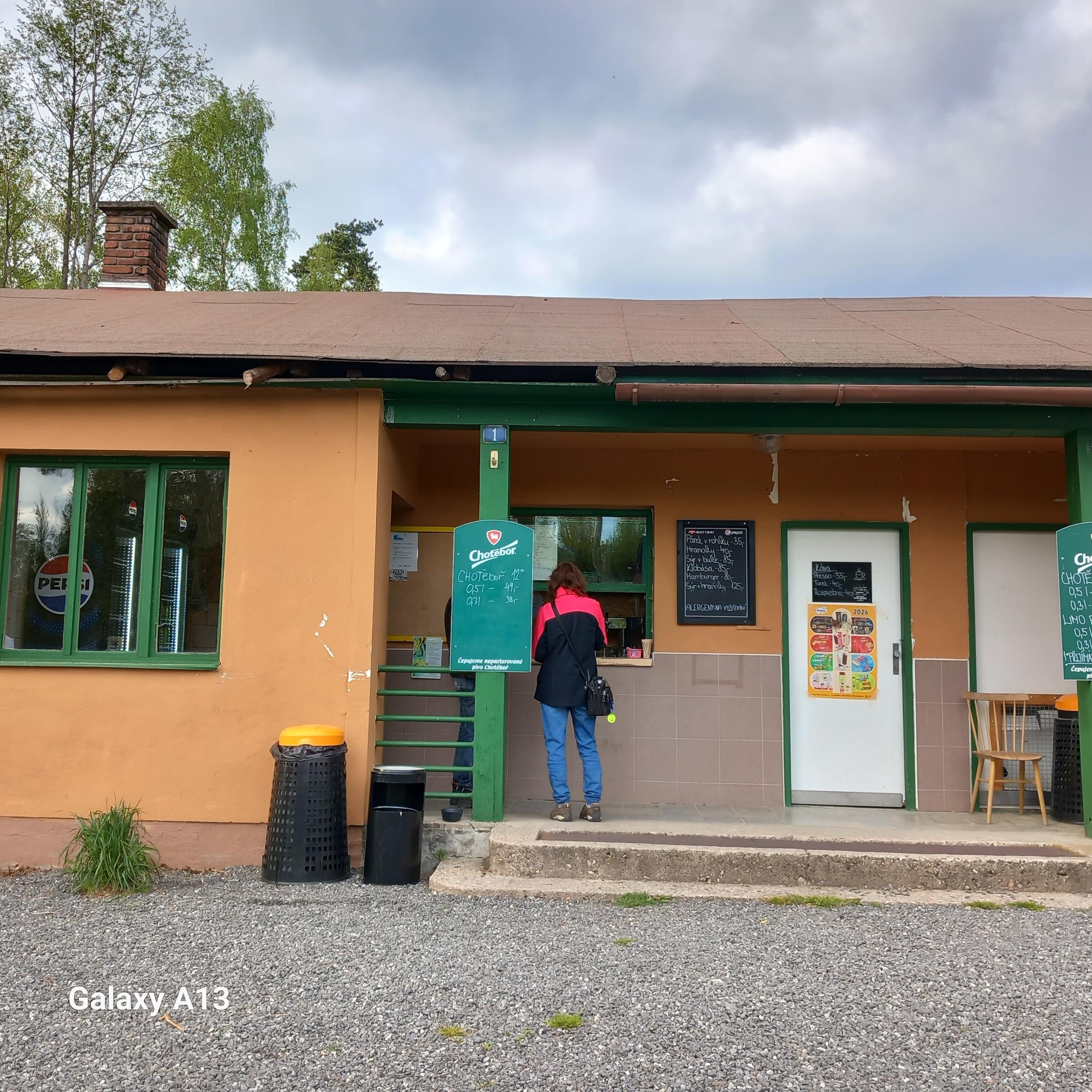 Kiosek v kempu foto 3