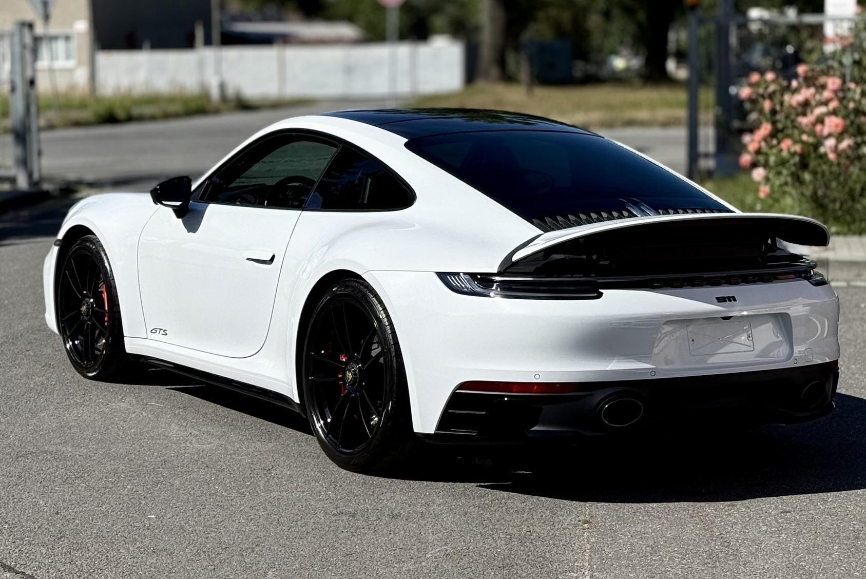 Tom's detailing