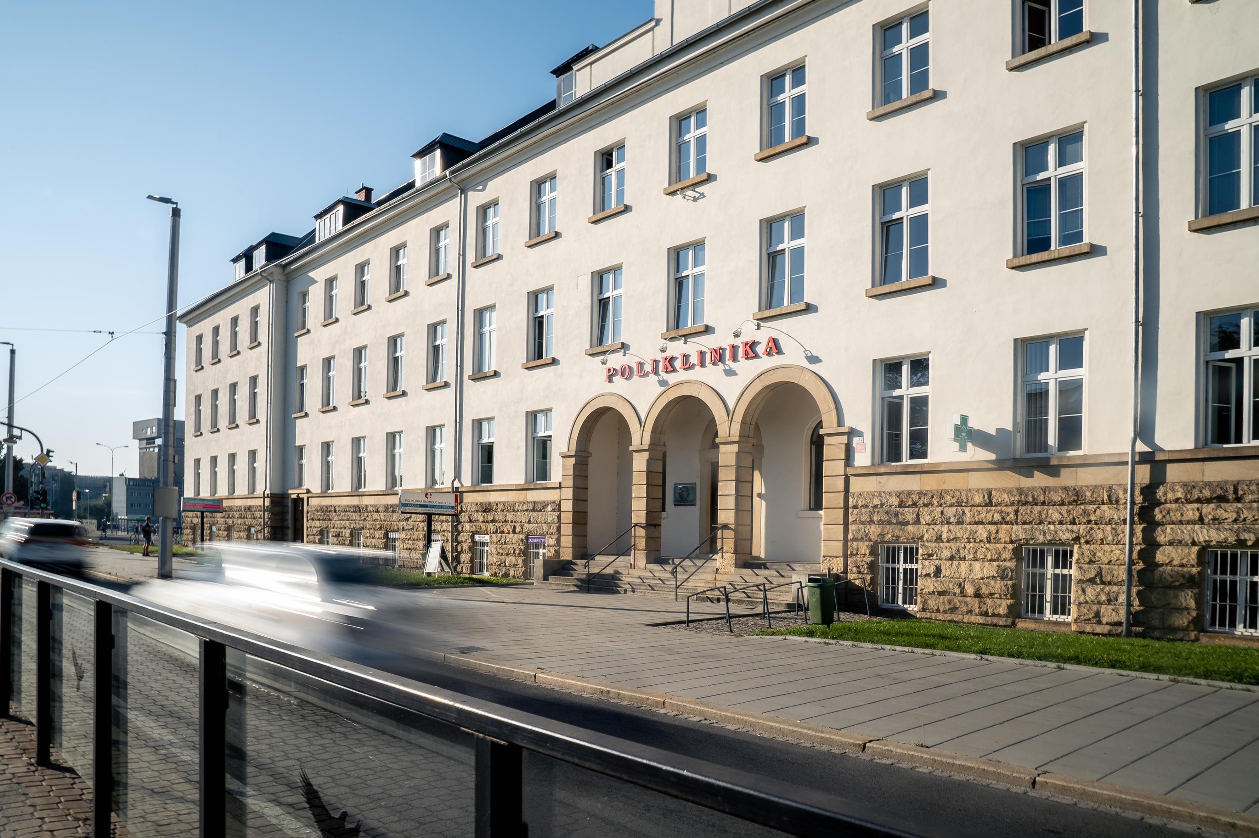 Očkovací centrum Avenier (Poliklinika)
