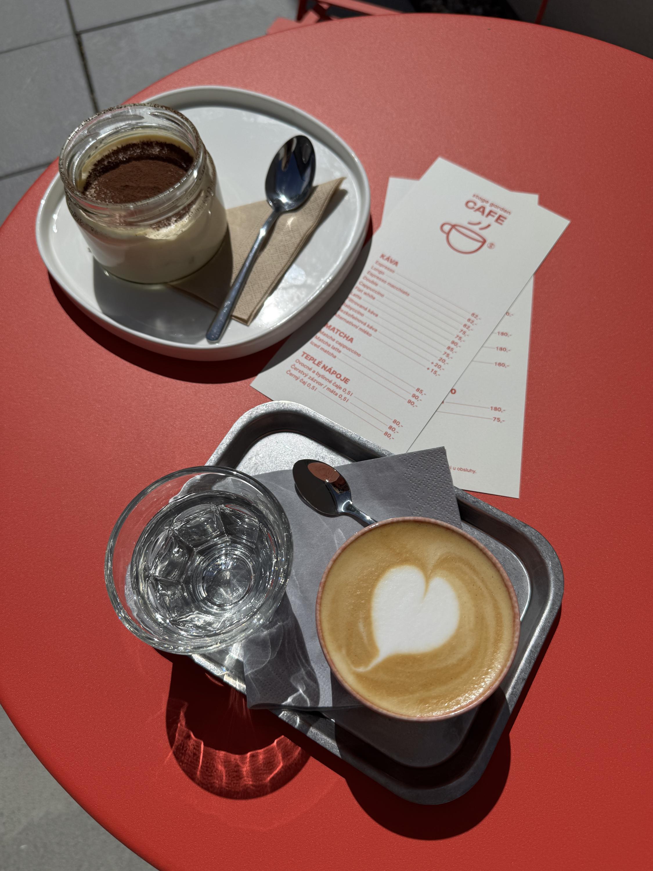 stage garden cafe foto 3