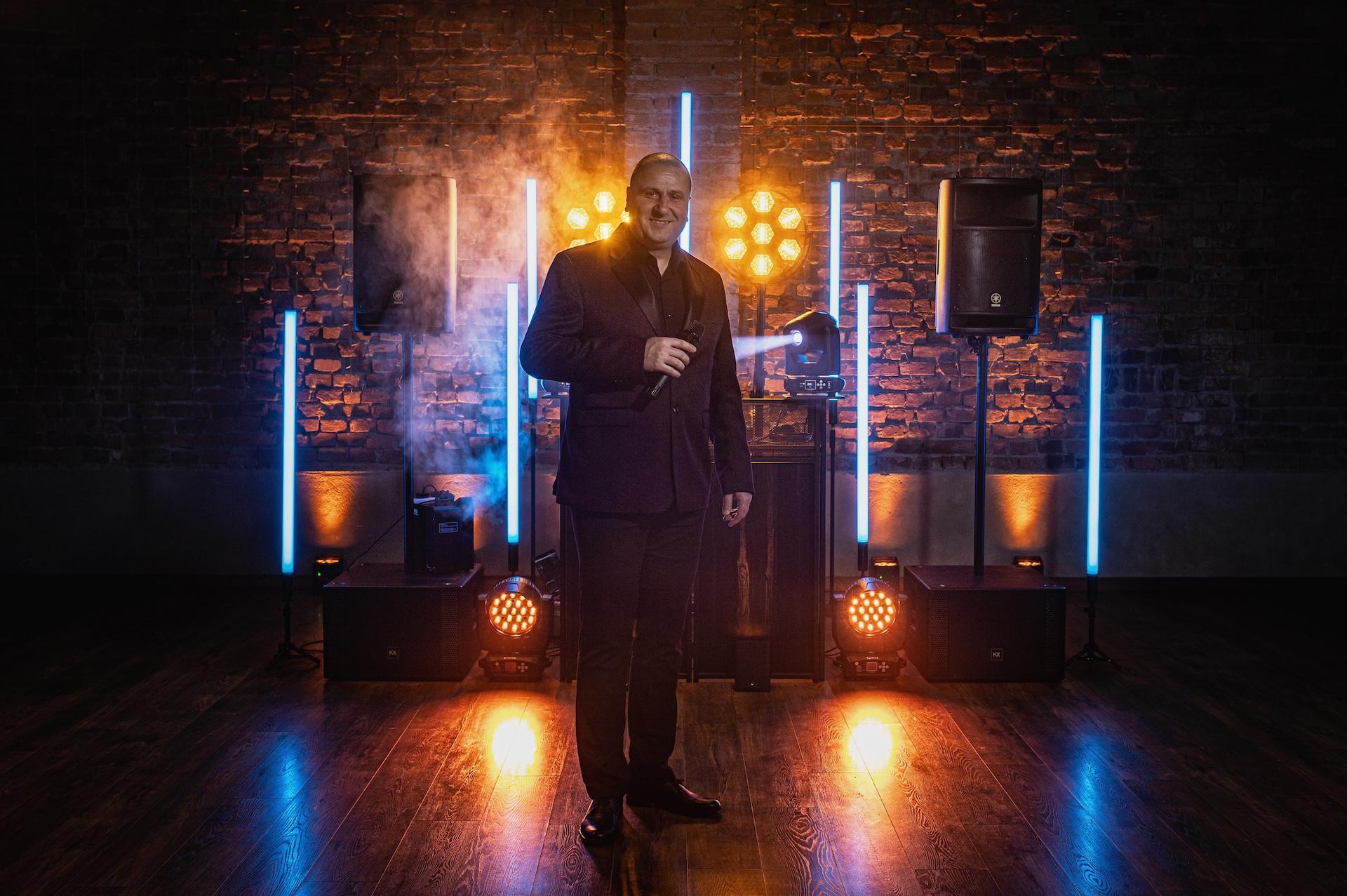 DJ Jiří Halák - roztančím také Váš večírek!