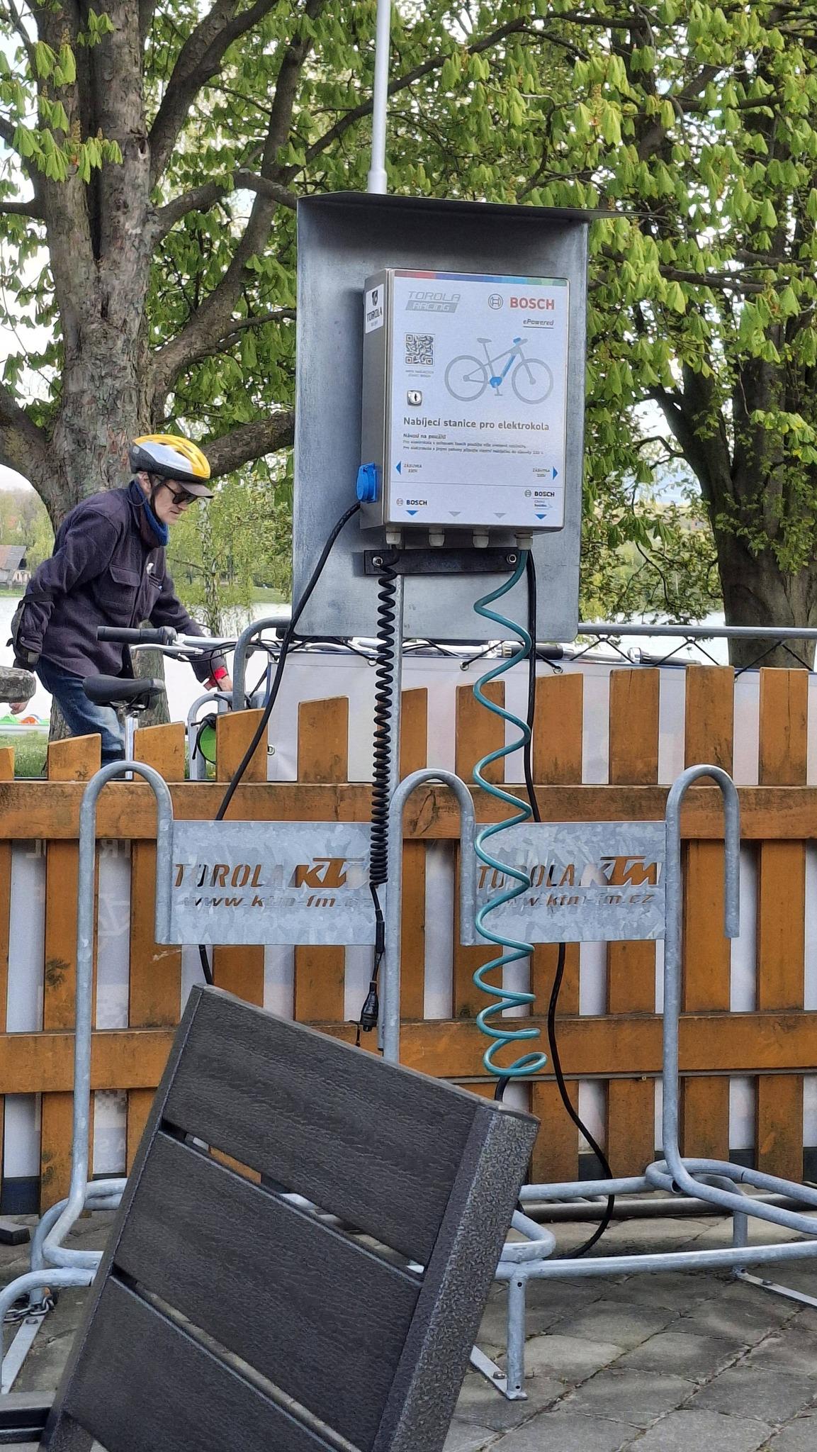 Nabíjecí stanice pro elektrokola TOROLA foto 4