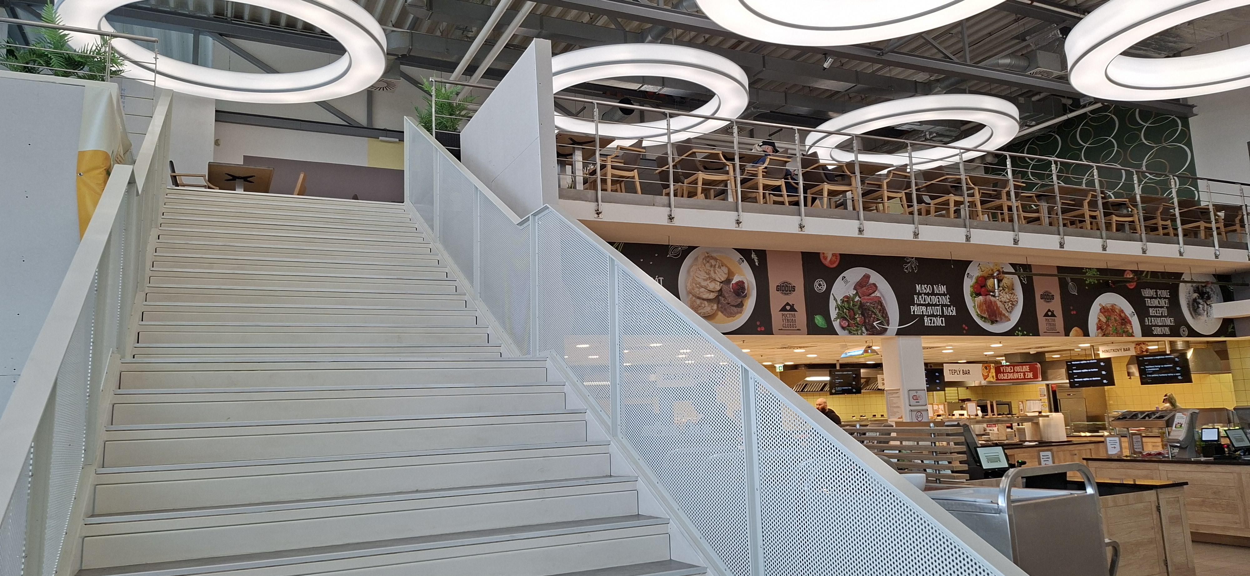 Restaurace Globus foto 2