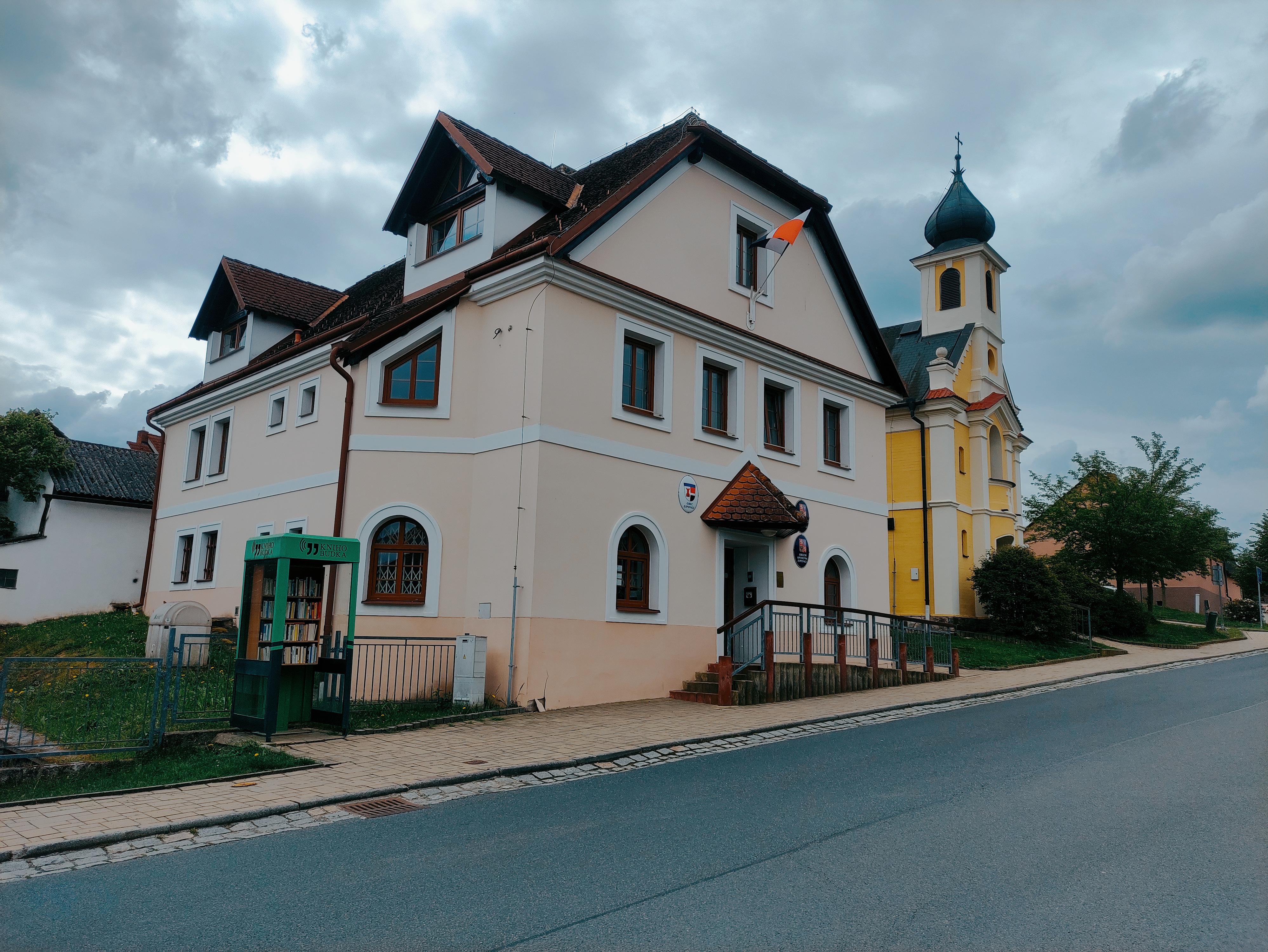 Ejpovice - obecní úřad foto 2