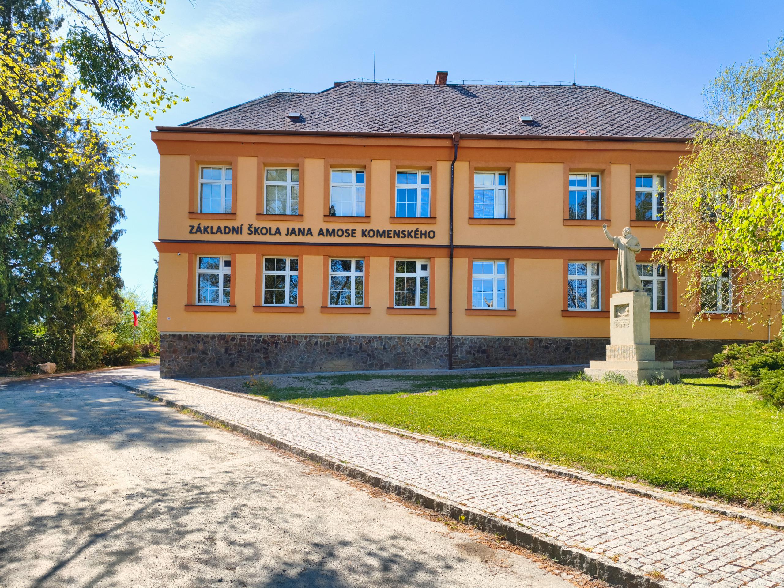 Základní škola J. A. Komenského Fulnek foto 3