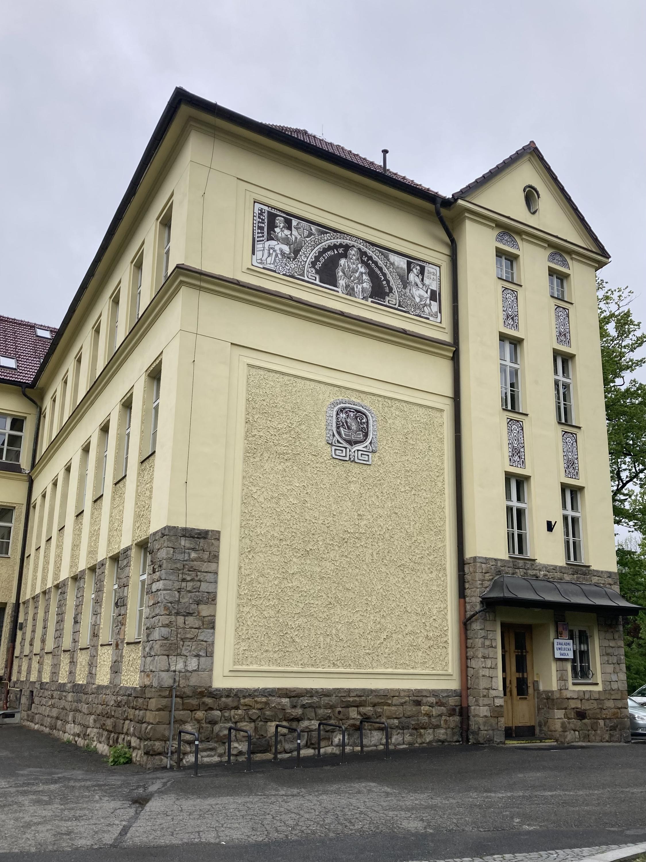 ZUŠ Rožnov pod Radhoštěm, Pionýrská foto 3