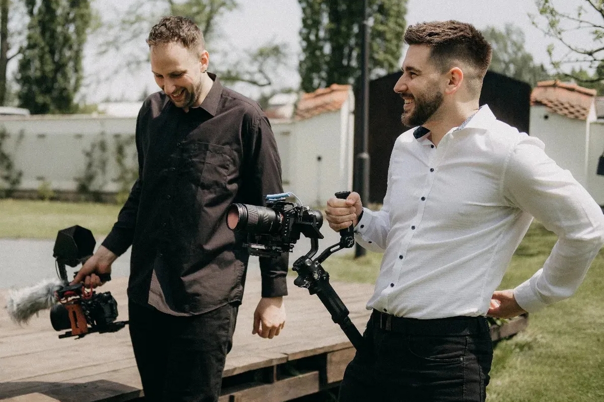 RBVideosPhotos