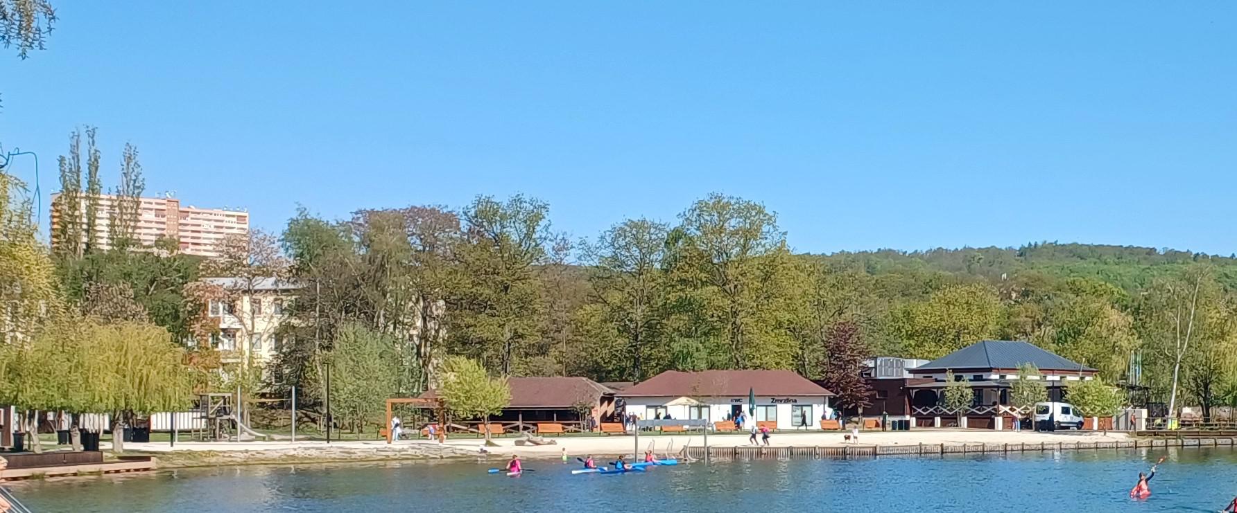 Občerstvení kamencové jezero foto 2