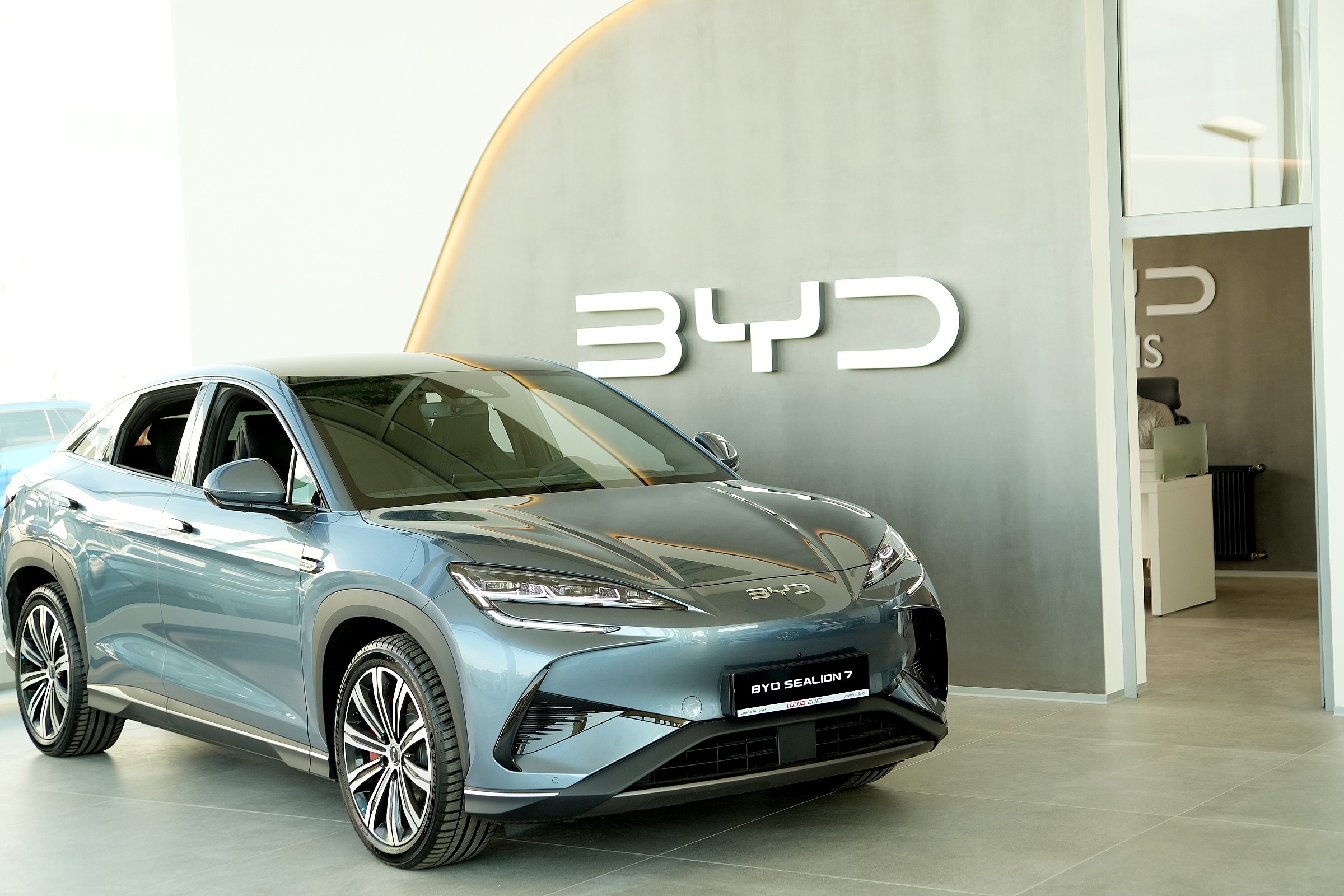 BYD Louda Auto Praha foto 4