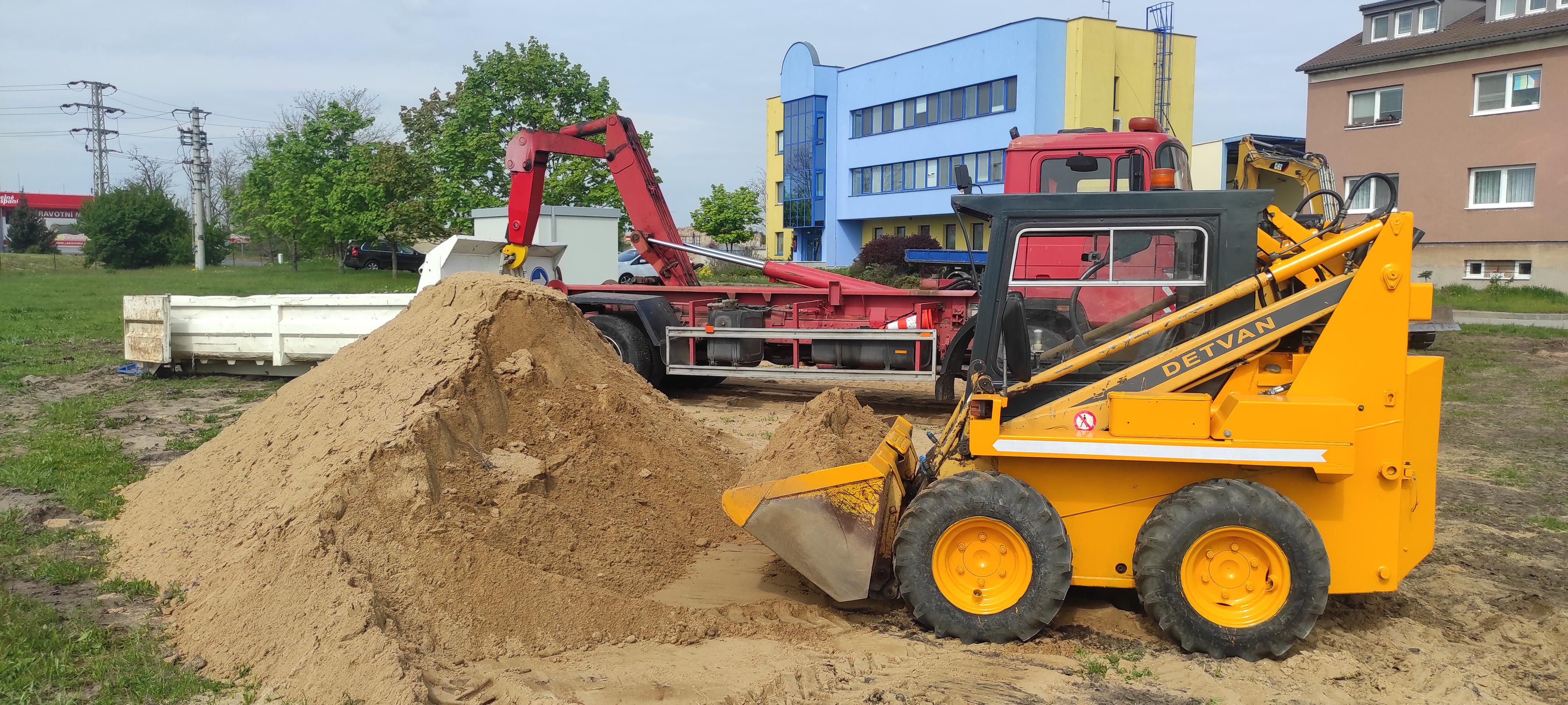 Zemní práce Svobytrans autodoprava foto 2