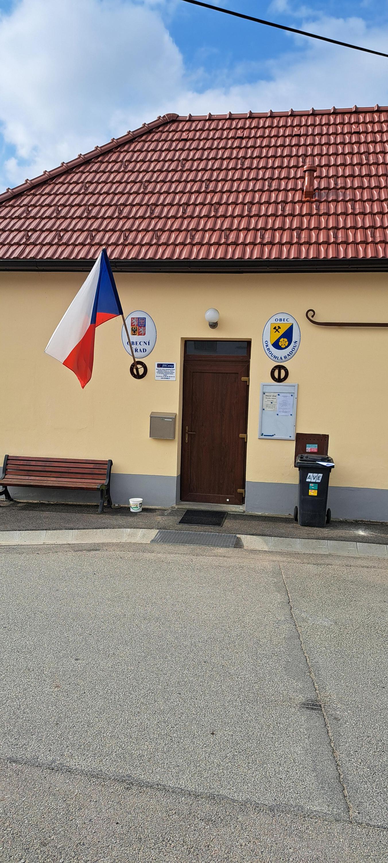 Okrouhlá Radouň - obecní úřad foto 1