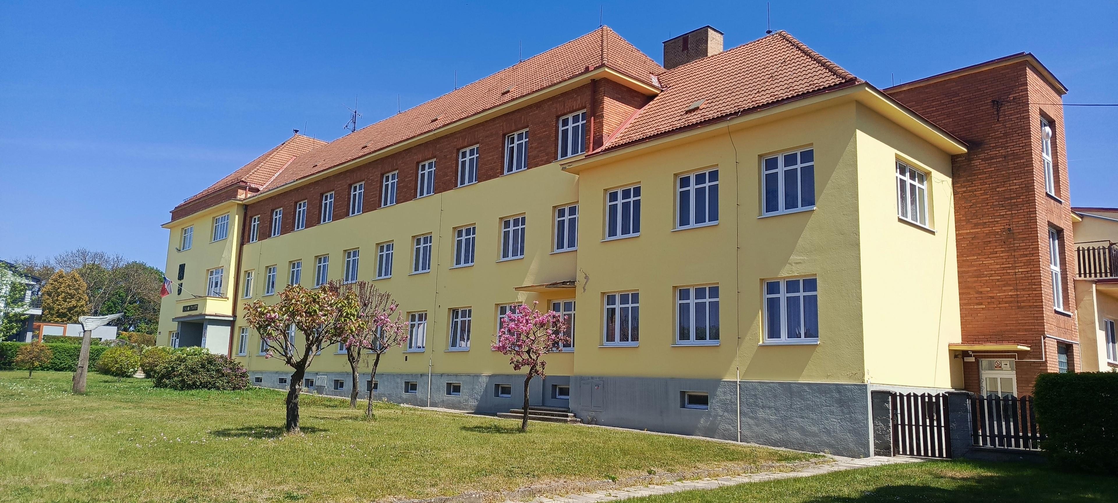 Střední odborné učiliště zemědělské a služeb, Dačice, nám. Republiky 86 foto 5