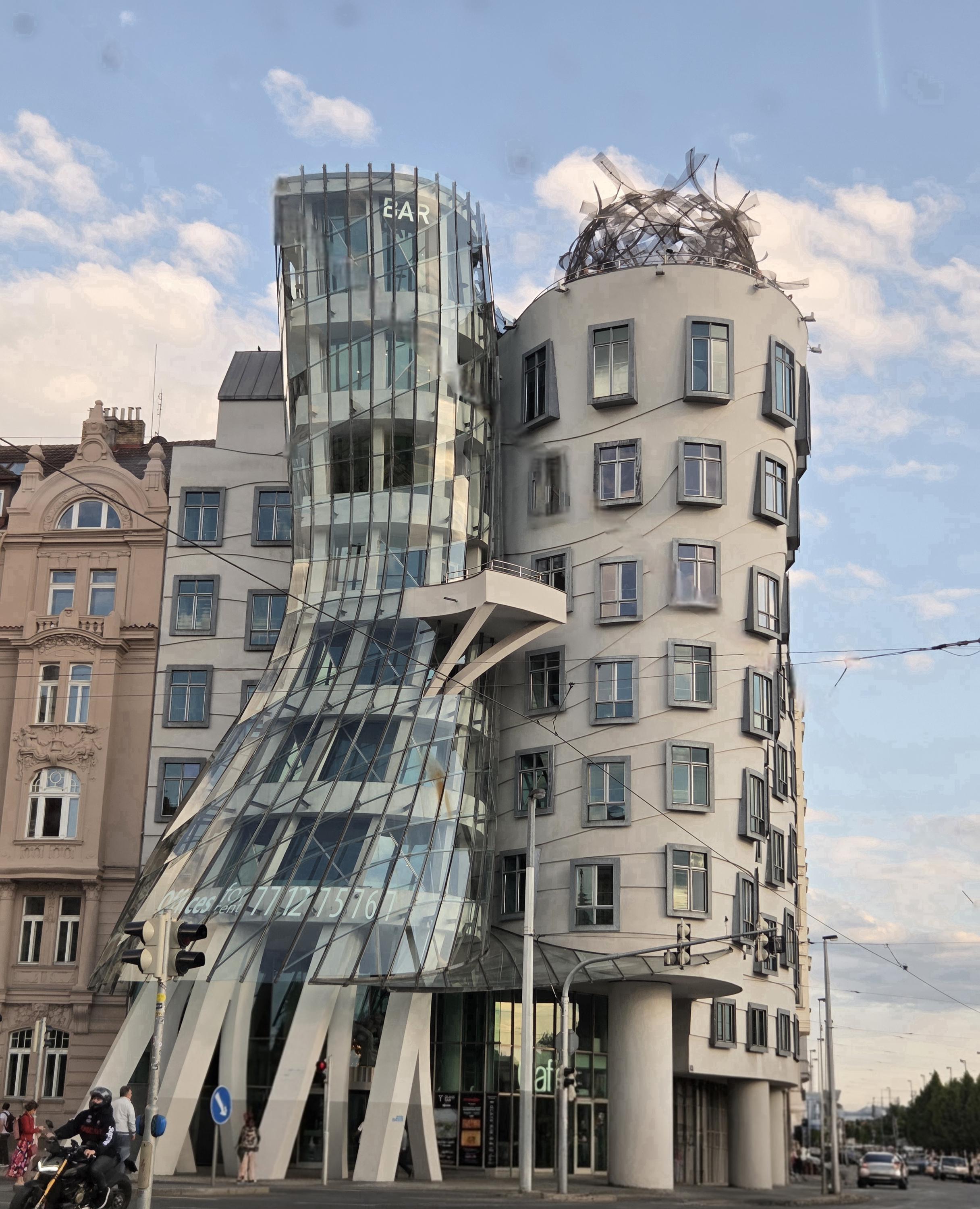 Galerie Tančící dům foto 3