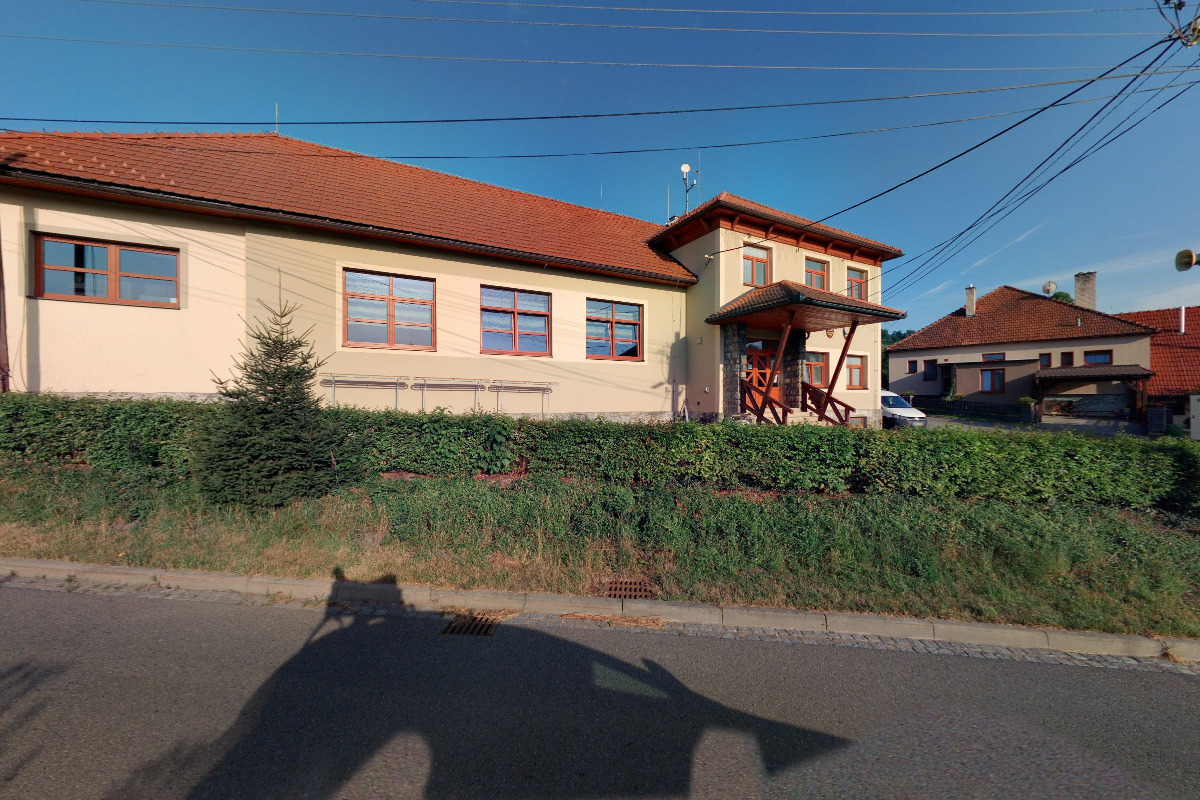 Jestřabí - obecní úřad foto 5