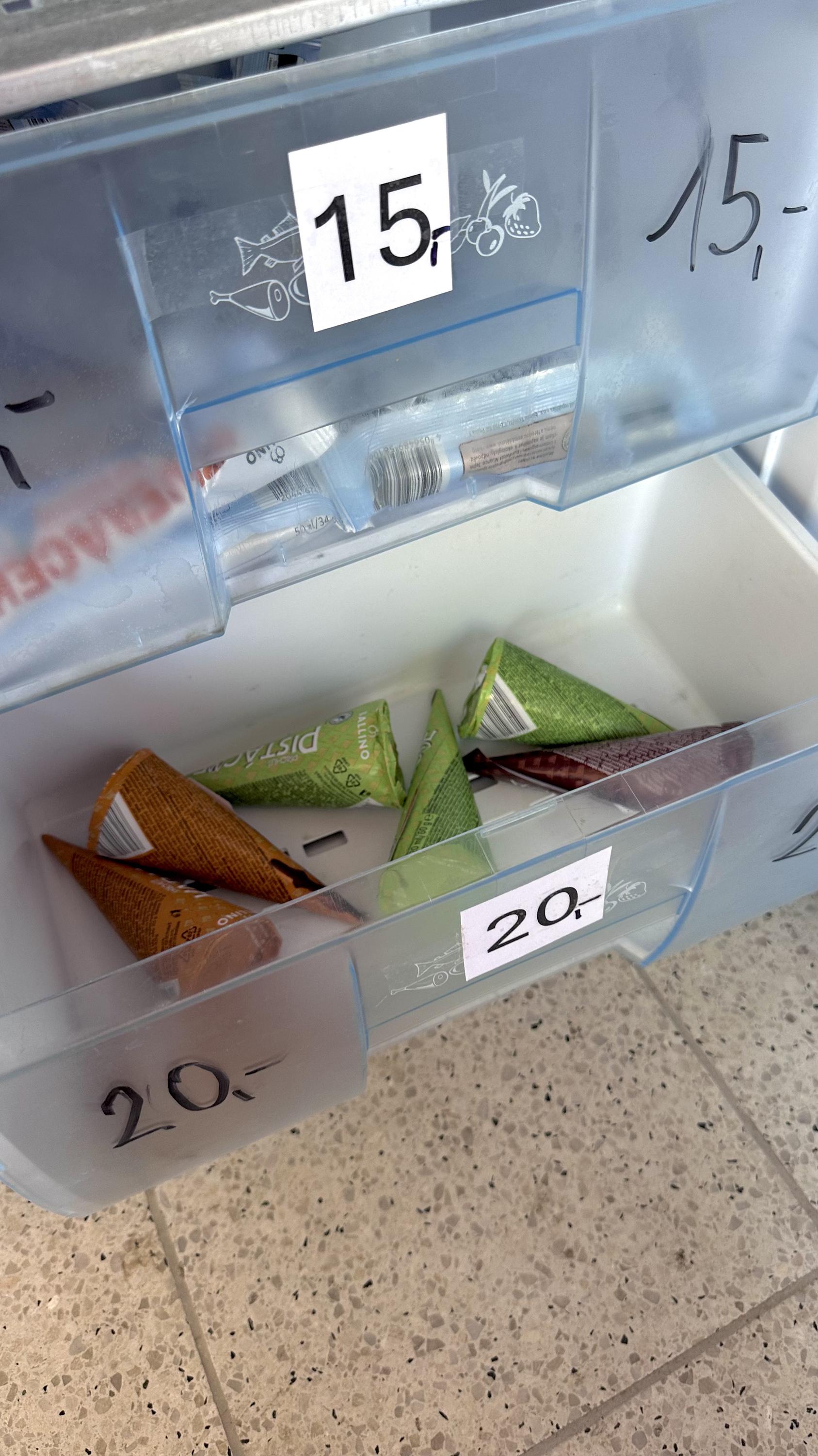 Samoobslužný bar na zastávce