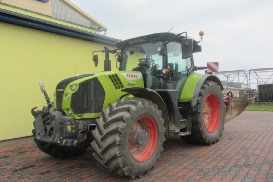 Traktor CLAAS ARION 660